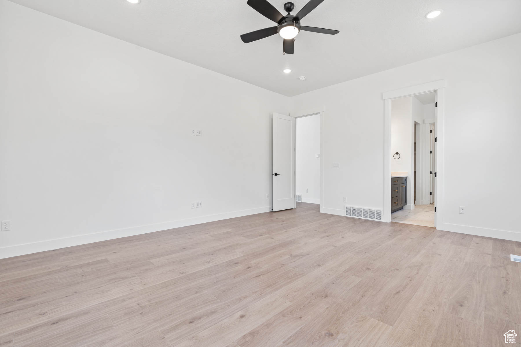 VISTAS AT SUMMIT RDG - Residential