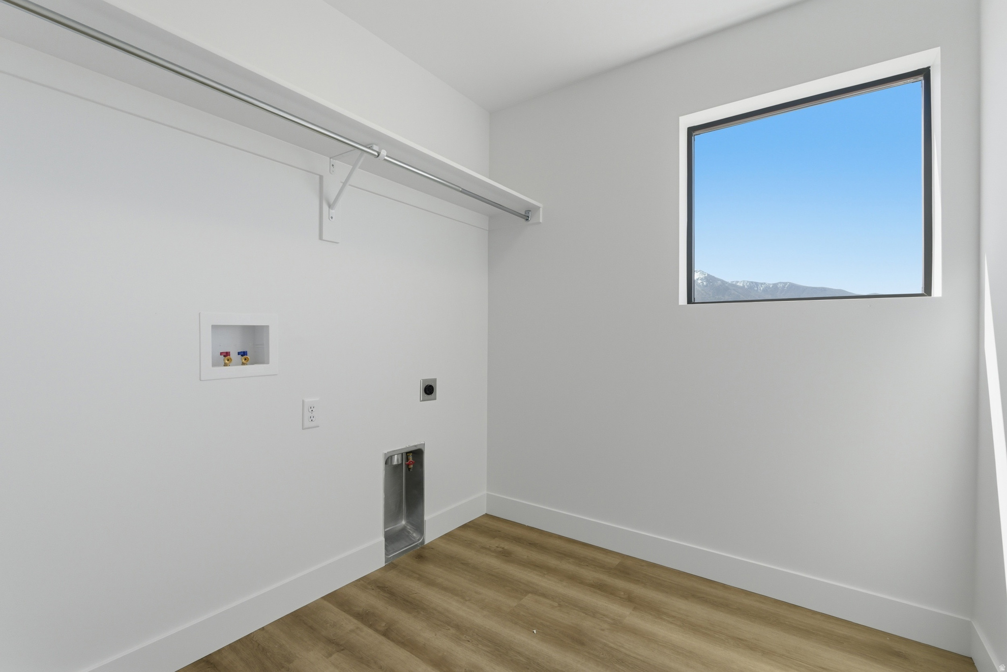 SKYE MEADOWS - Residential