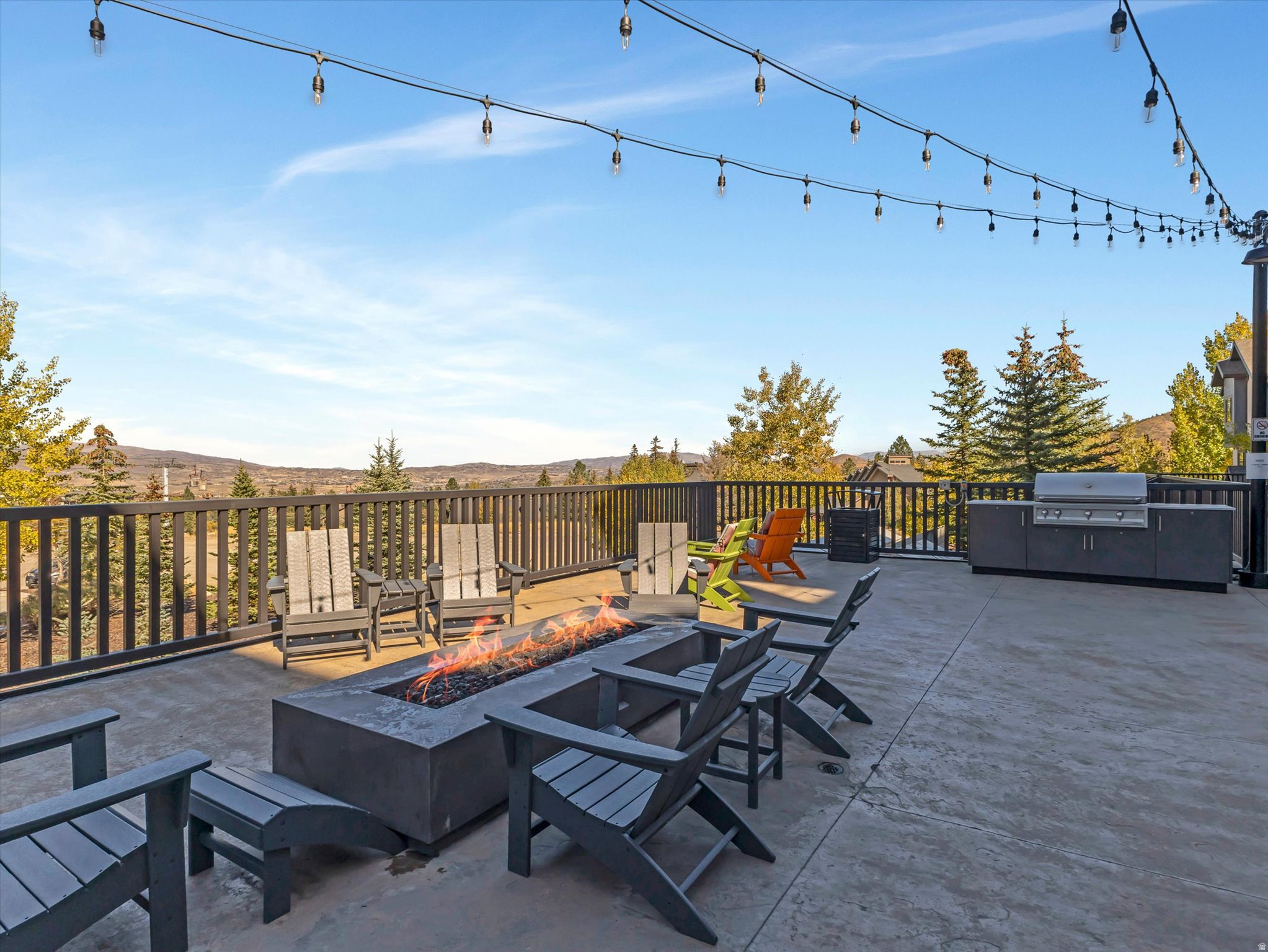 SILVERADO LODGE - Residential Lease