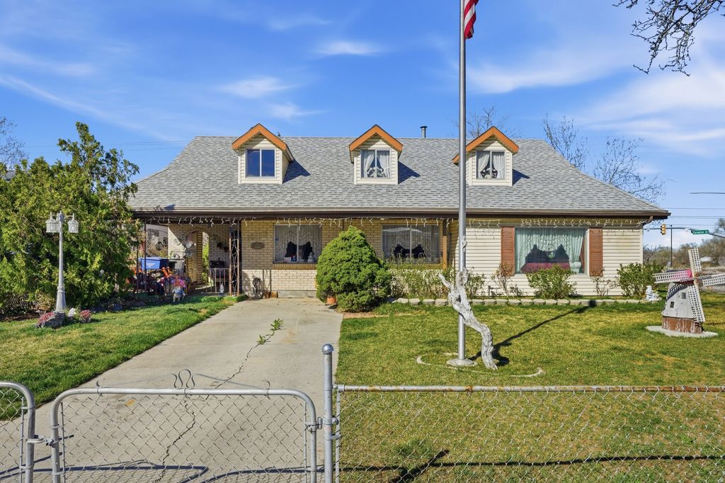 Photo of 10106 S PEONY WAY, Sandy, UT 84094 (MLS # 2145772)