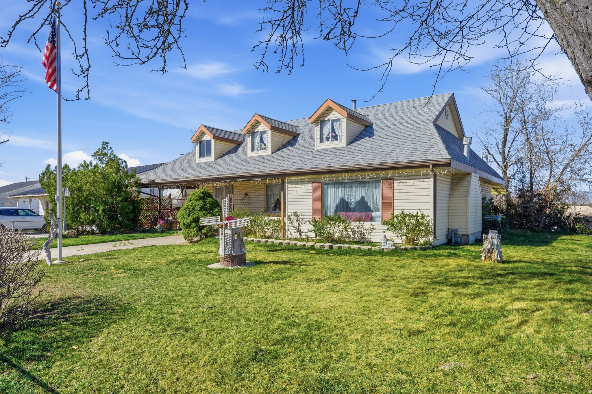 WHITE CITY NO 6 - Residential