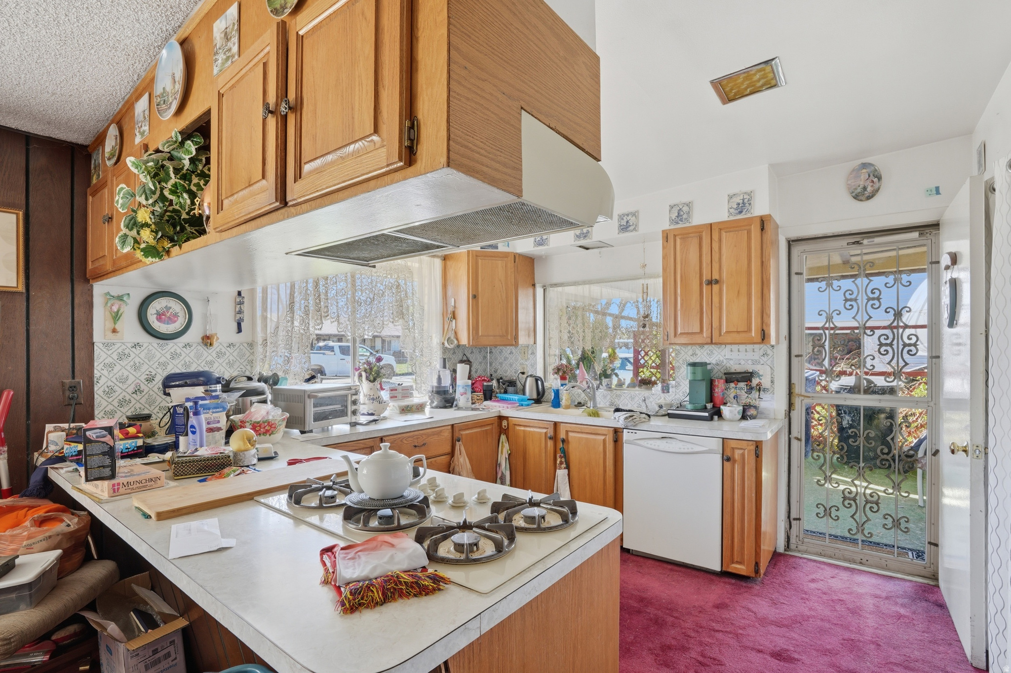 WHITE CITY NO 6 - Residential