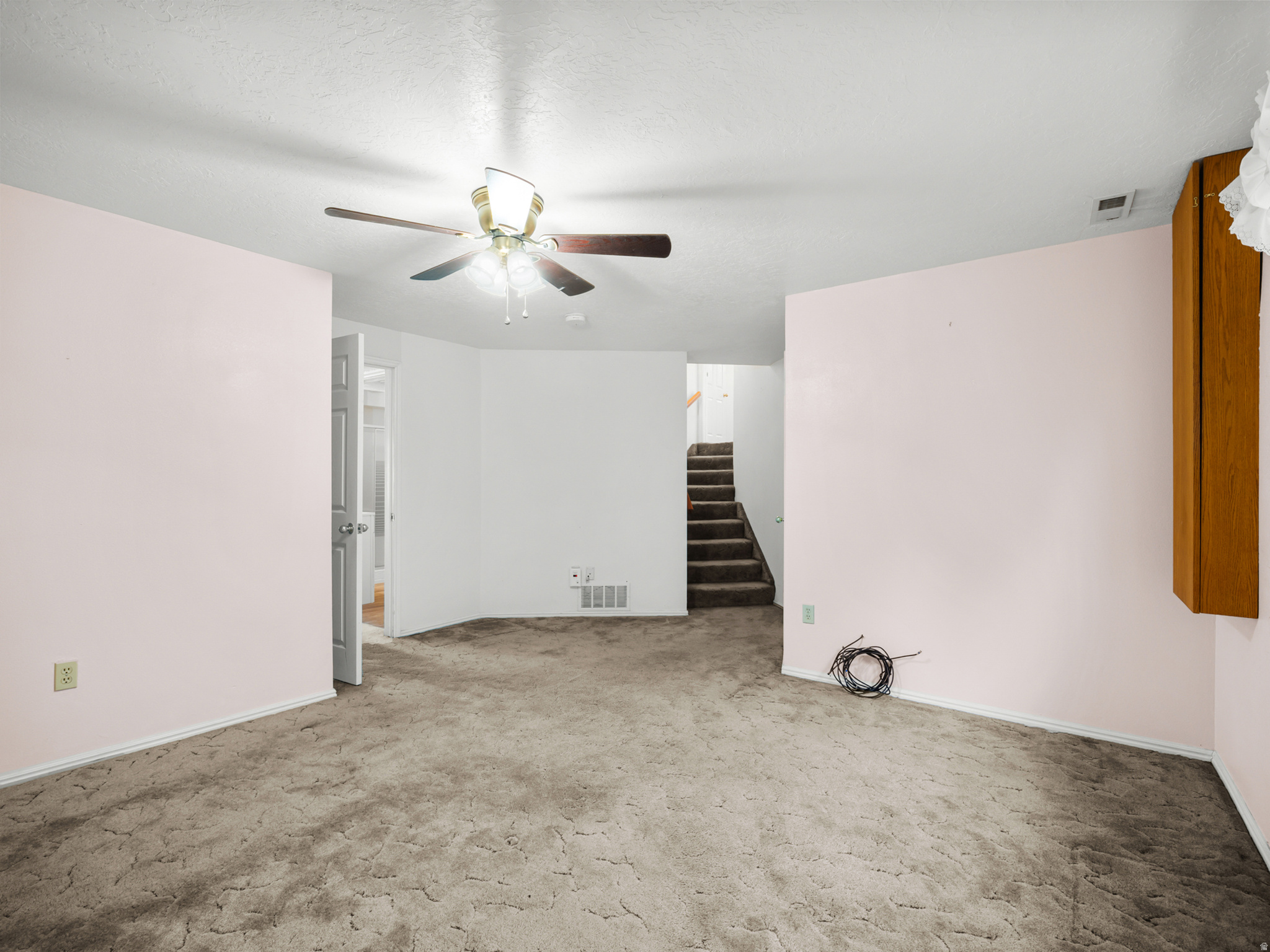 CARRIAGE HILL - Residential