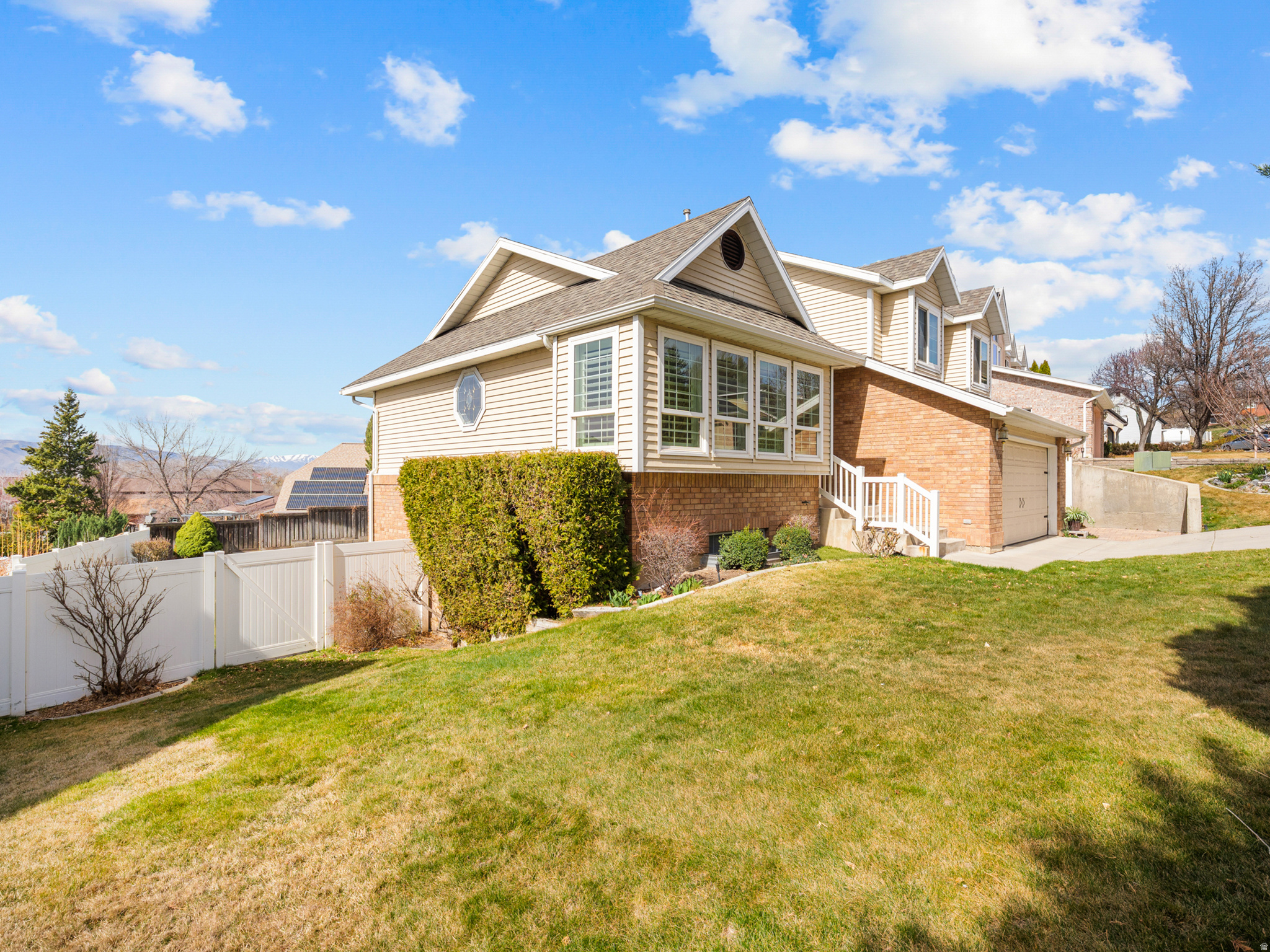 CARRIAGE HILL - Residential