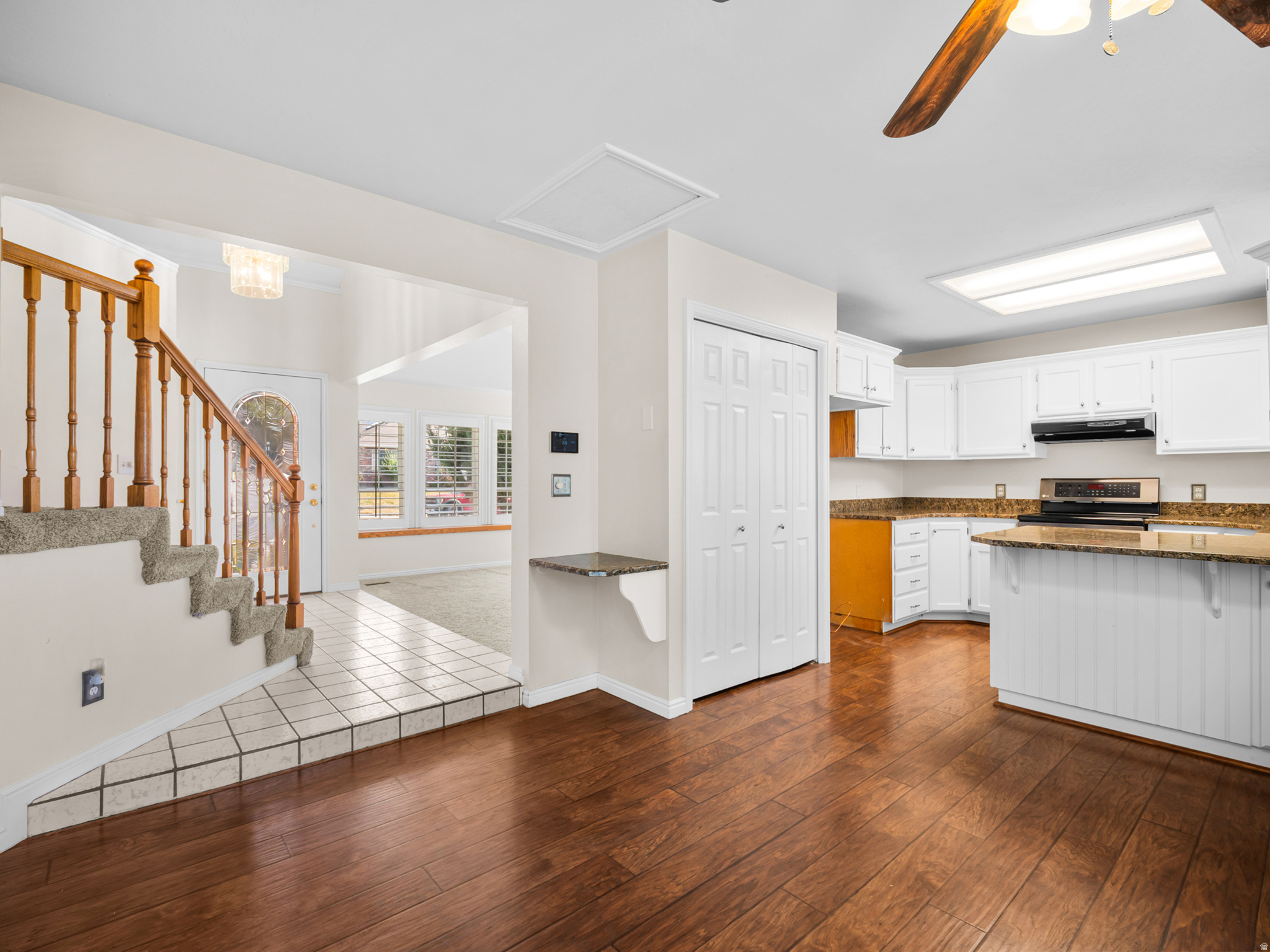 CARRIAGE HILL - Residential