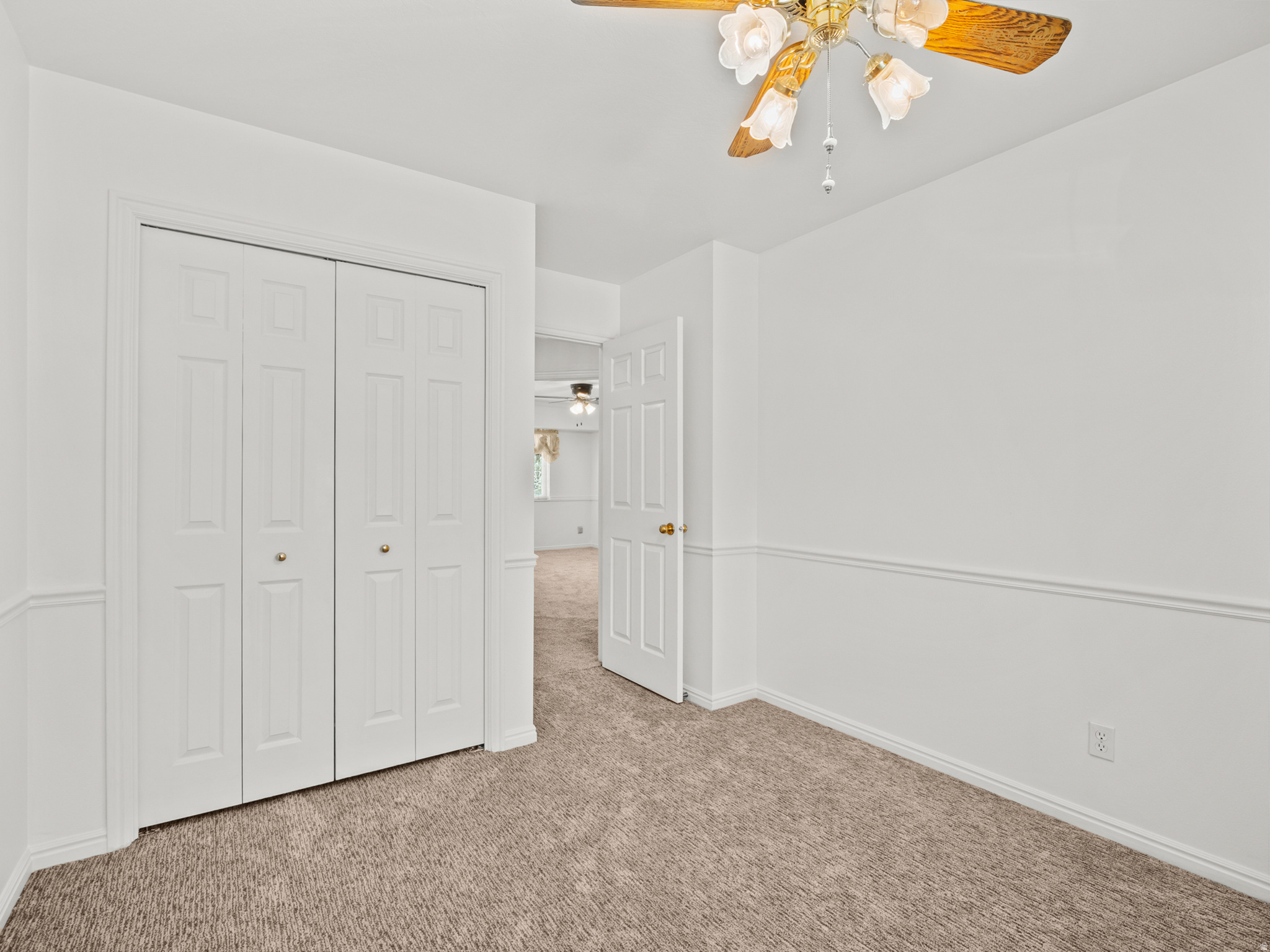 CARRIAGE HILL - Residential