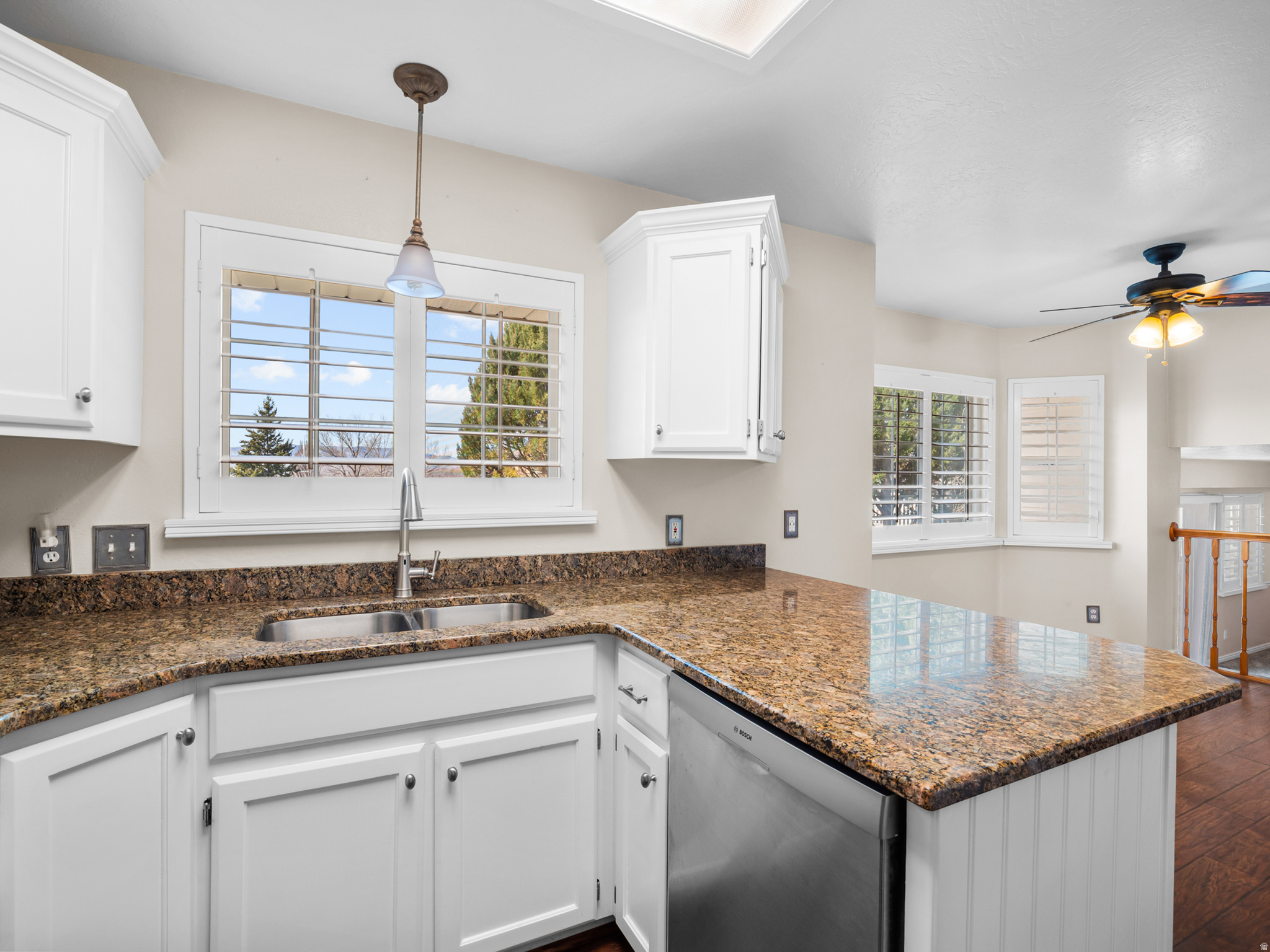 CARRIAGE HILL - Residential