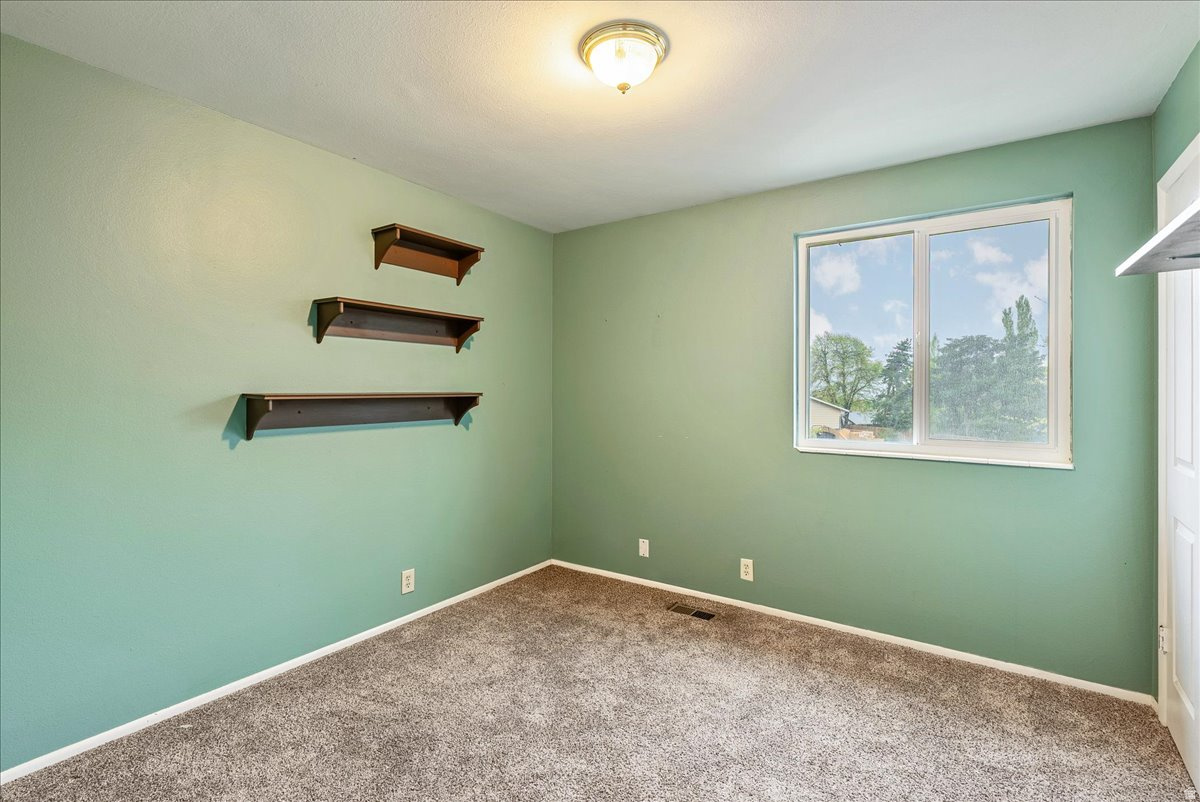 RAINTREE VILLAGE - Residential