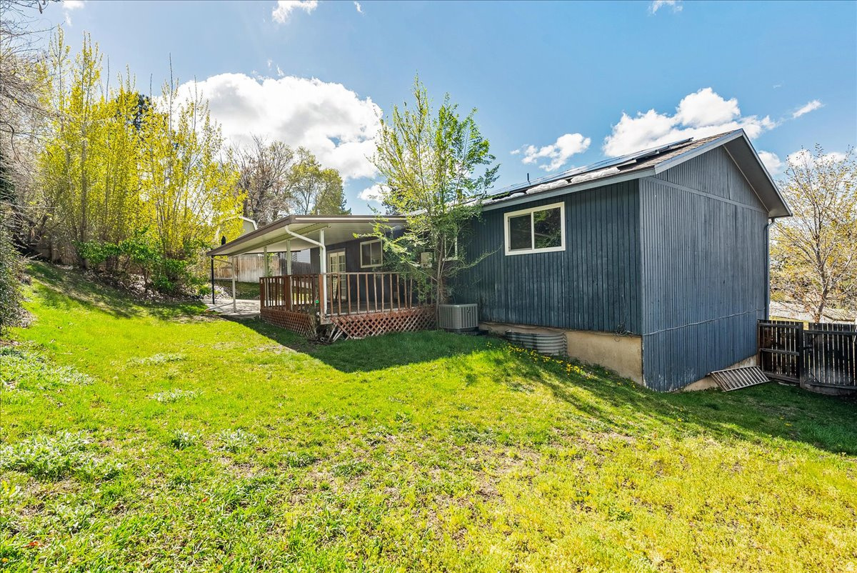 RAINTREE VILLAGE - Residential