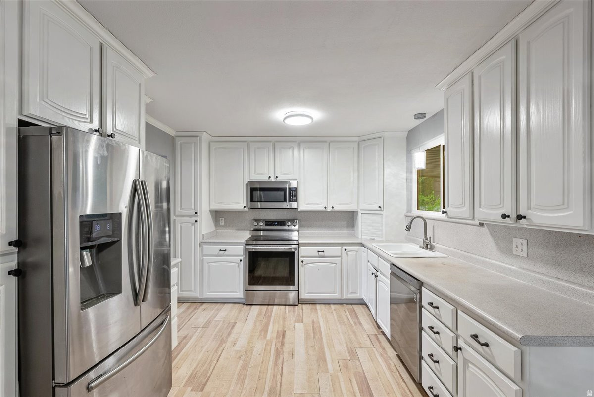 RAINTREE VILLAGE - Residential