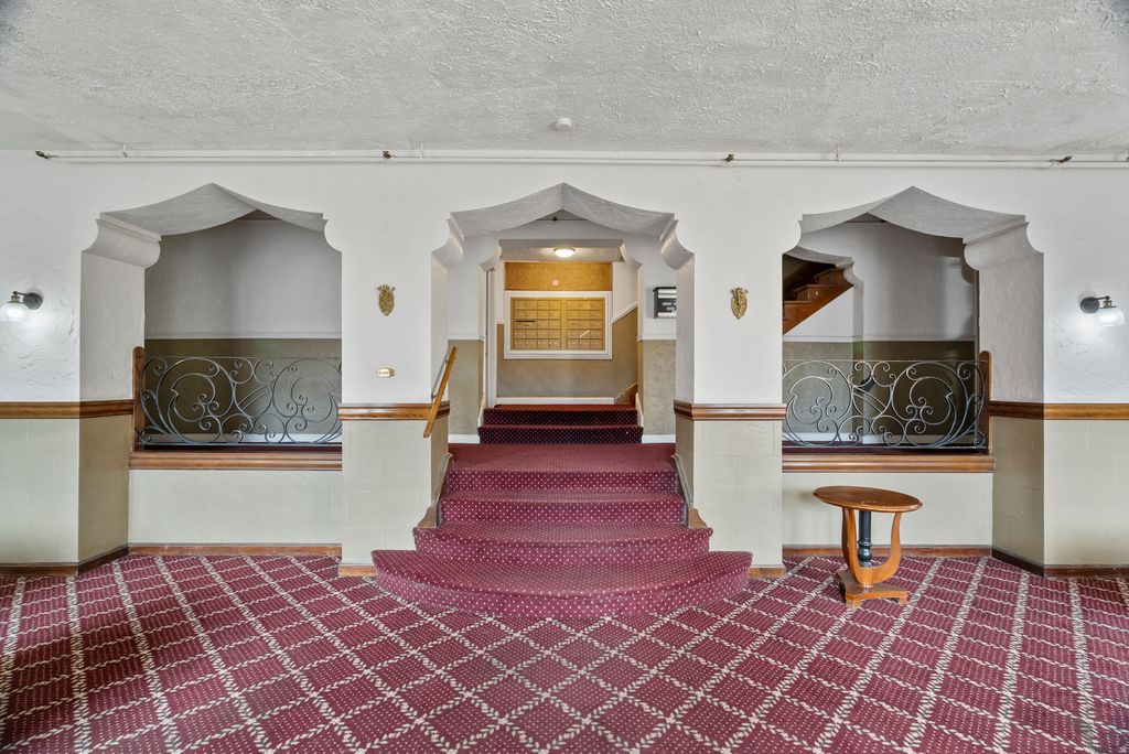 Photo of 141 E 1ST AVE, Salt Lake City, UT 84103 (MLS # 2136339)