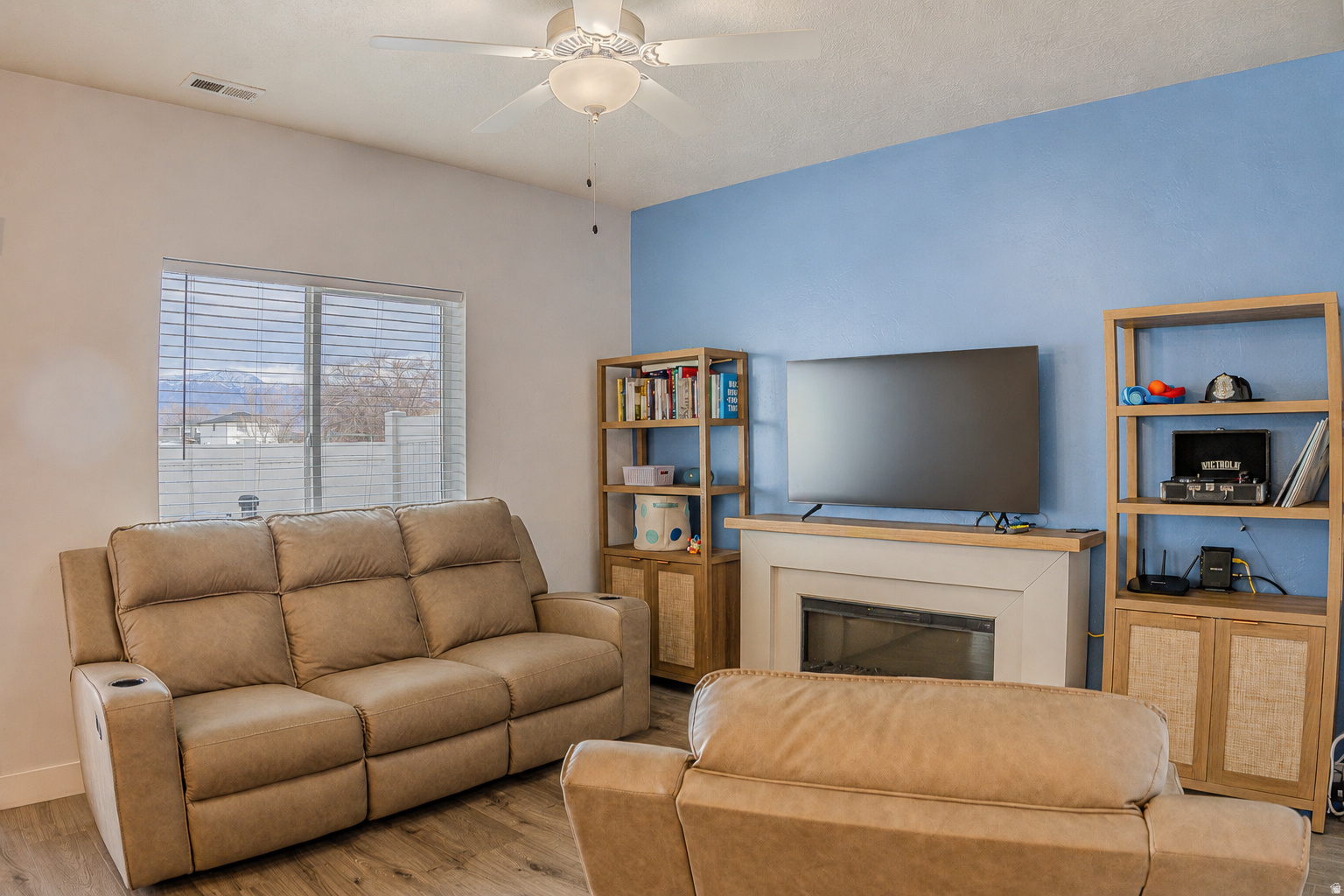 KNUDSON CROSSING - Residential