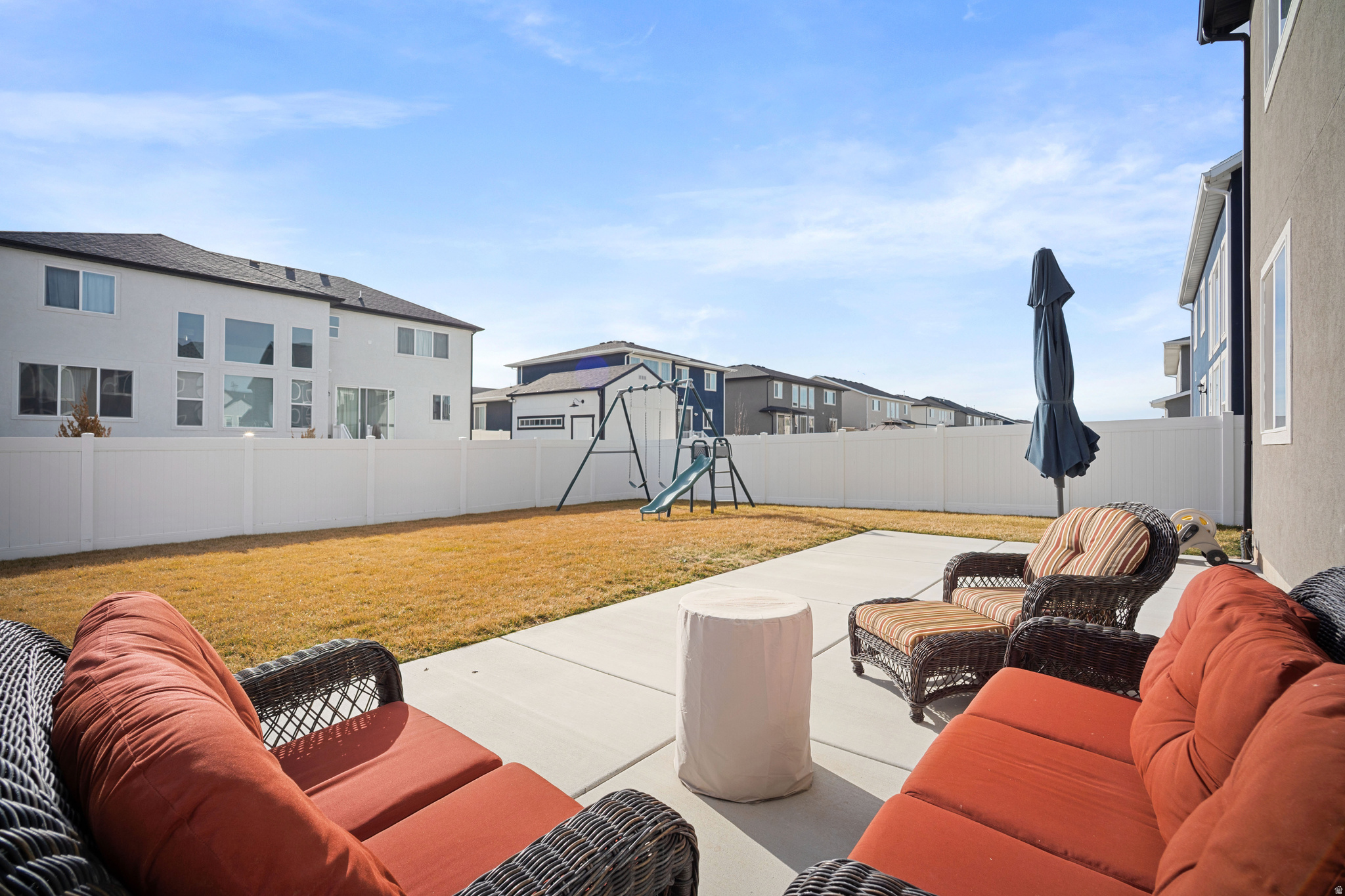 SHAMROCK VILLAGE - Residential