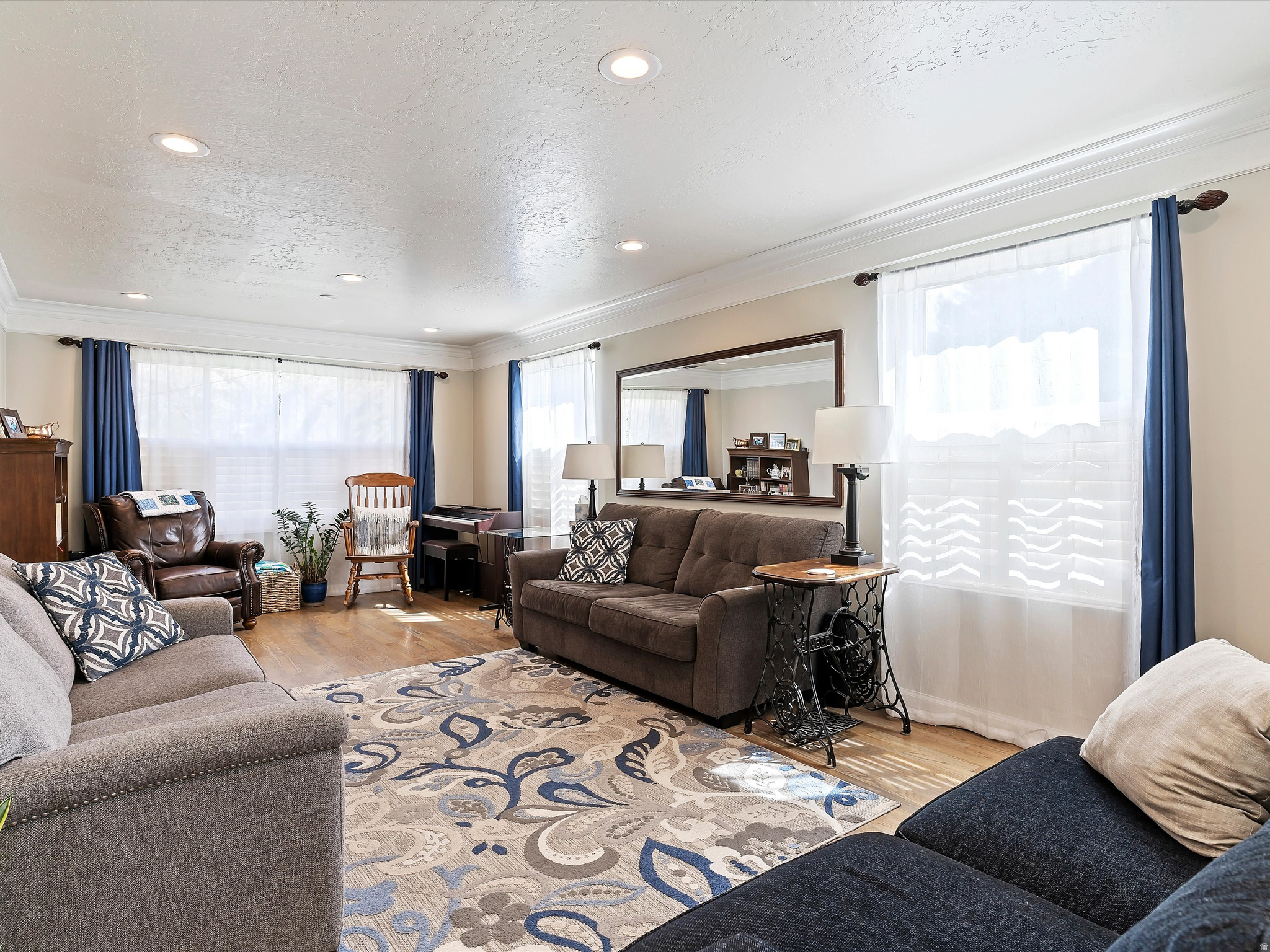 OAK FOREST - Residential