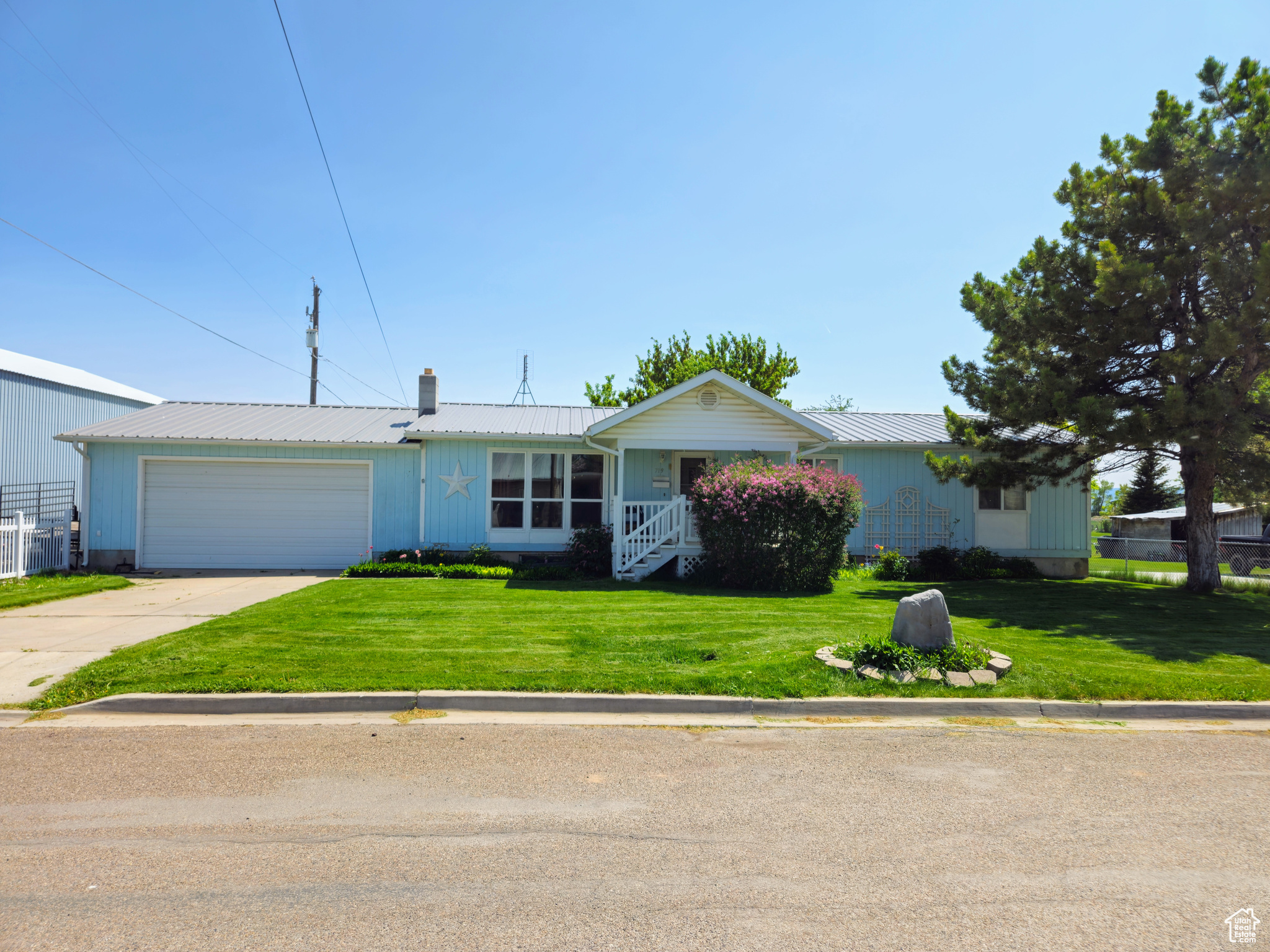 719 Adams St, Montpelier, Idaho image 3
