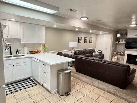 Tiny photo for 1731 N WILLOWBROOK DR W #B5, Provo, UT 84604 (MLS # 2153782)