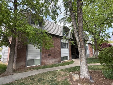 Tiny photo for 1731 N WILLOWBROOK DR W #B5, Provo, UT 84604 (MLS # 2153782)