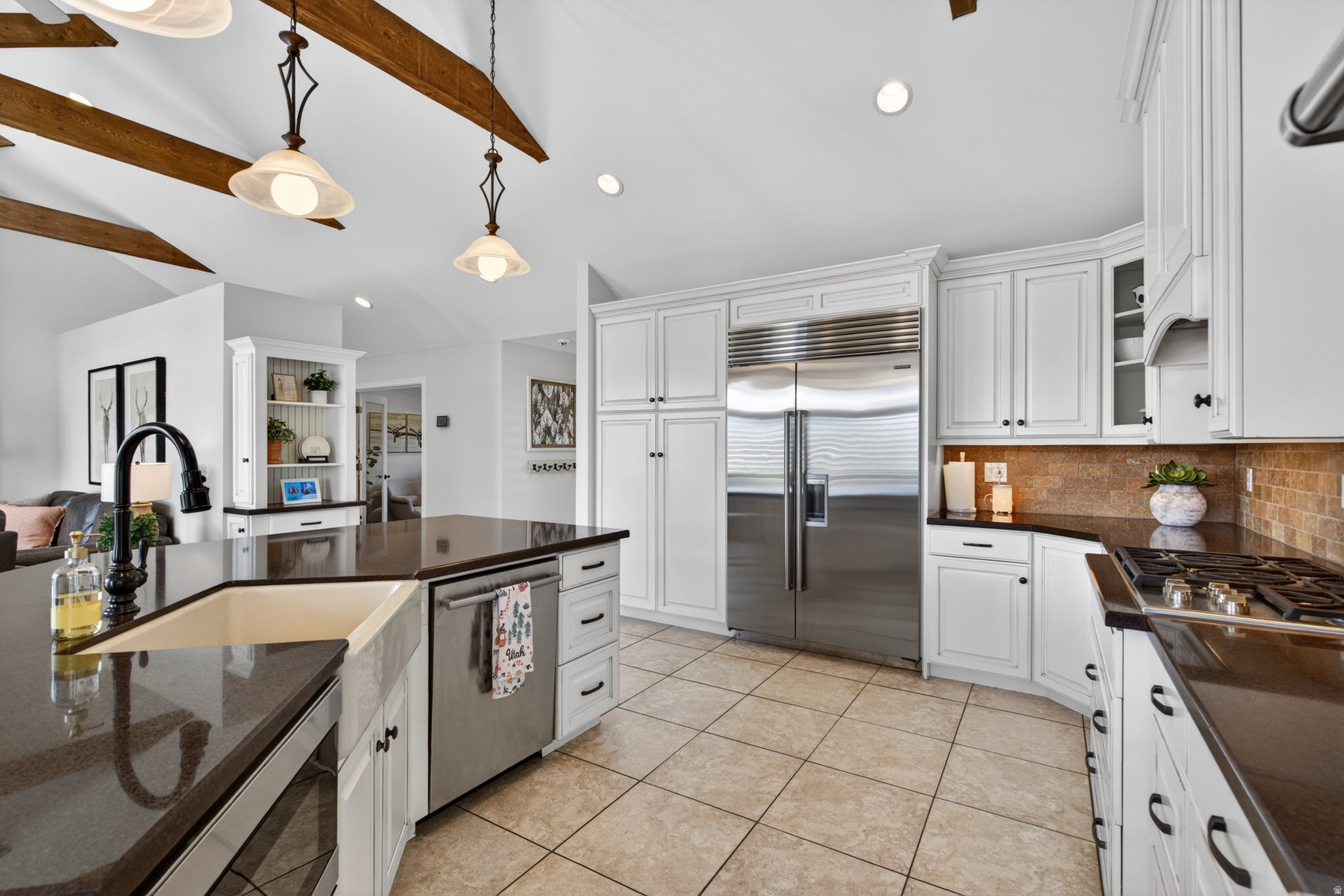 FARM RIDGE ESTATES - Residential