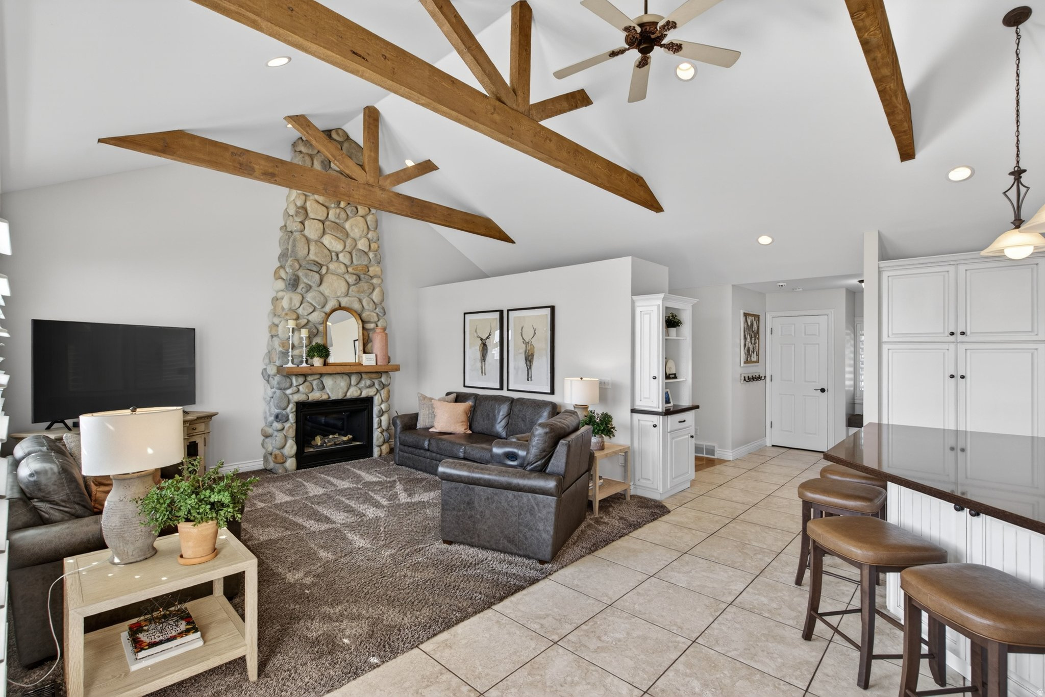 FARM RIDGE ESTATES - Residential