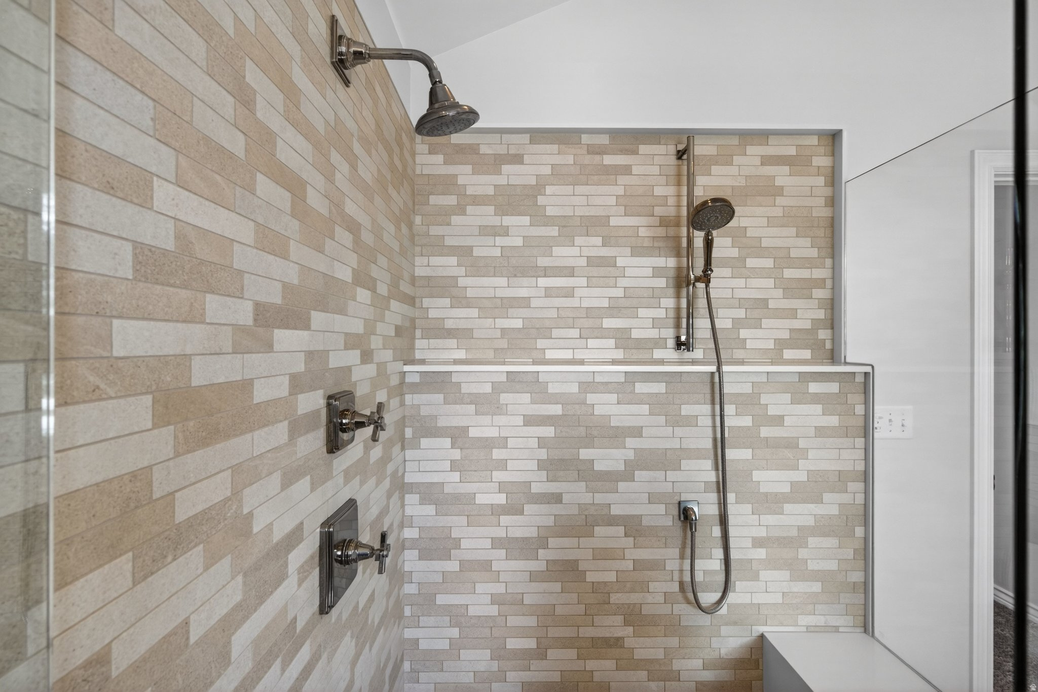 FARM RIDGE ESTATES - Residential