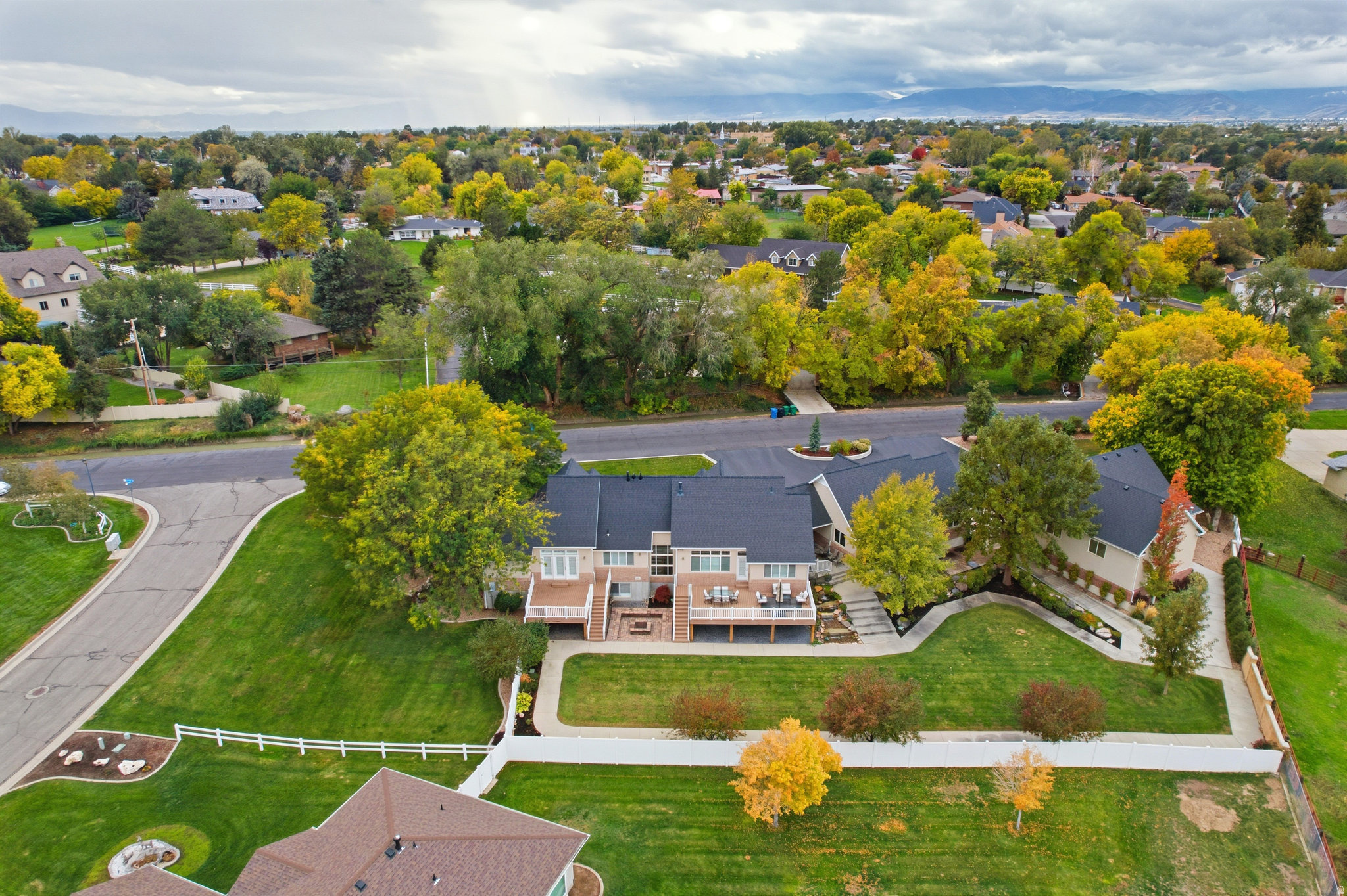 FARM RIDGE ESTATES - Residential