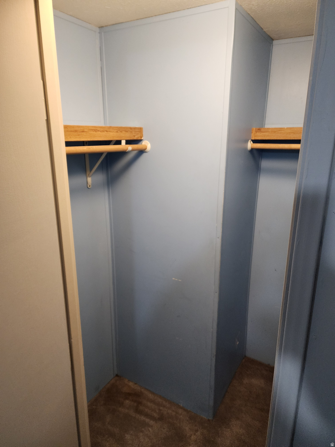 REDWOOD VILLAGE - Residential