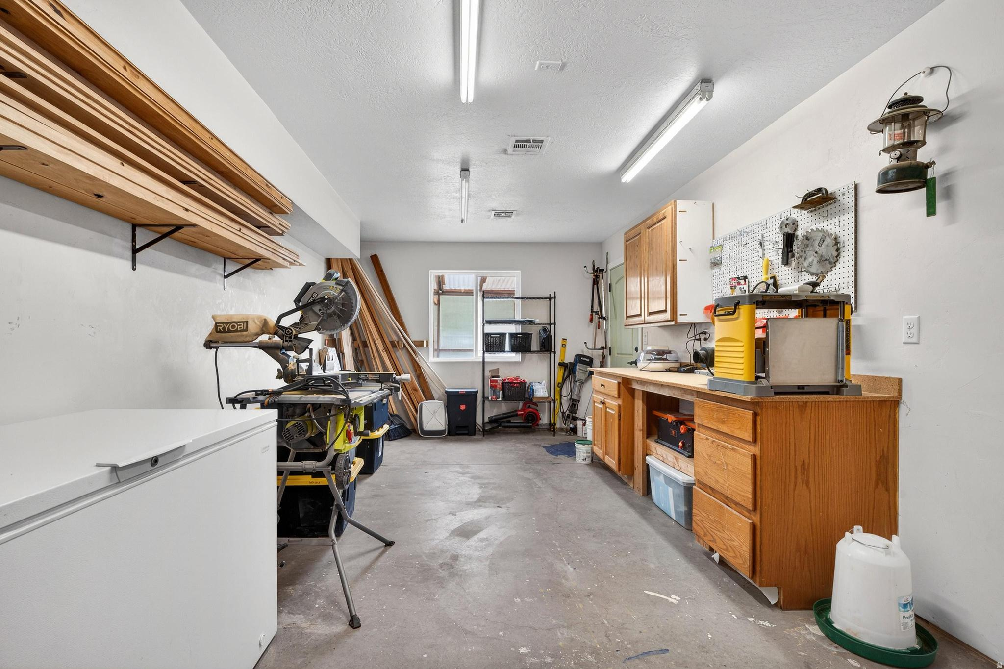 ALMOND HEIGHTS PARK AMD - Residential