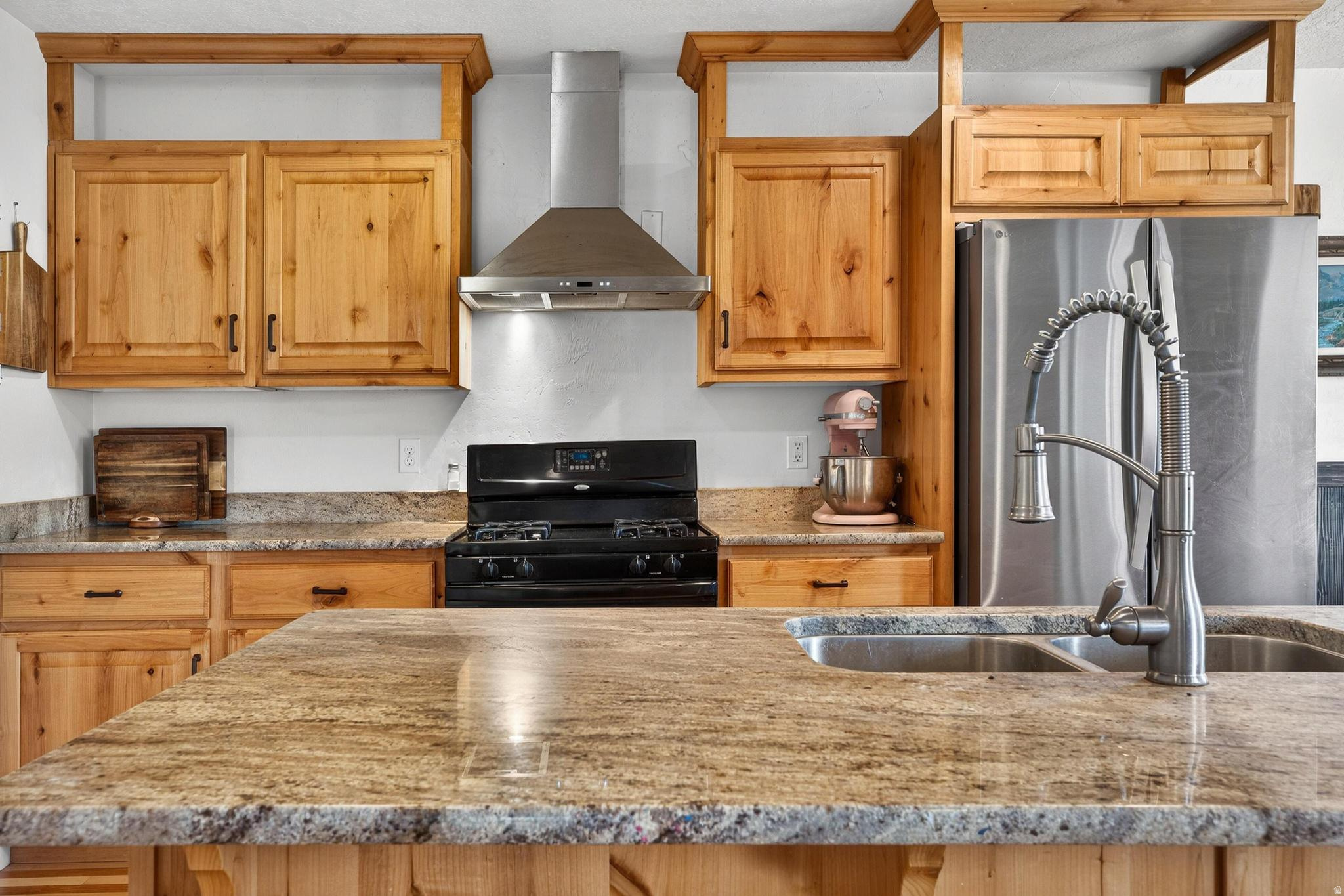 ALMOND HEIGHTS PARK AMD - Residential