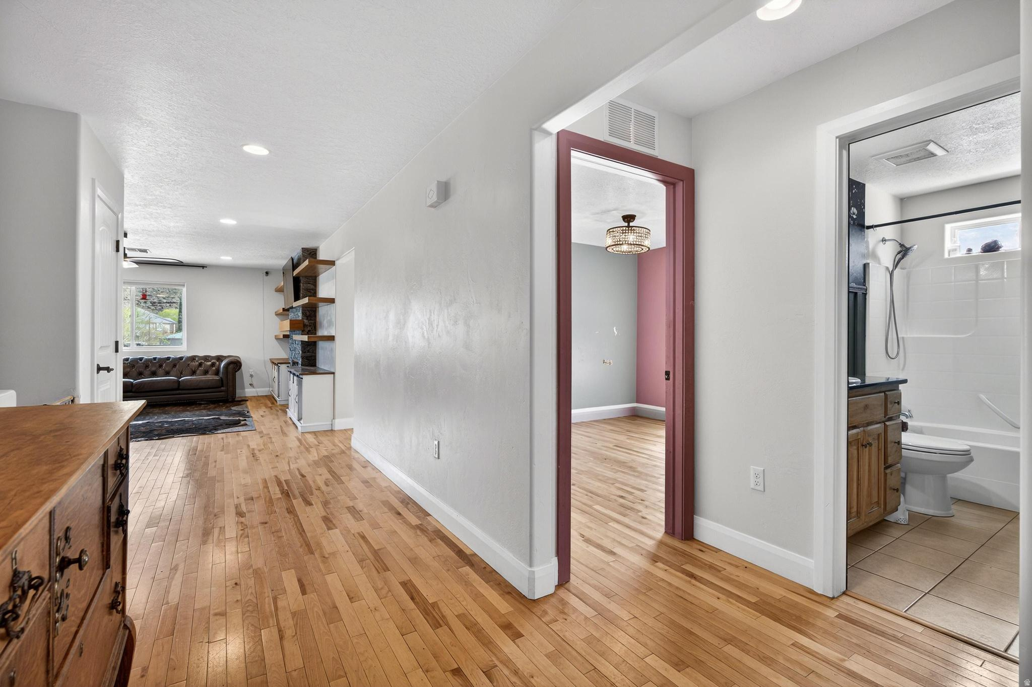 ALMOND HEIGHTS PARK AMD - Residential