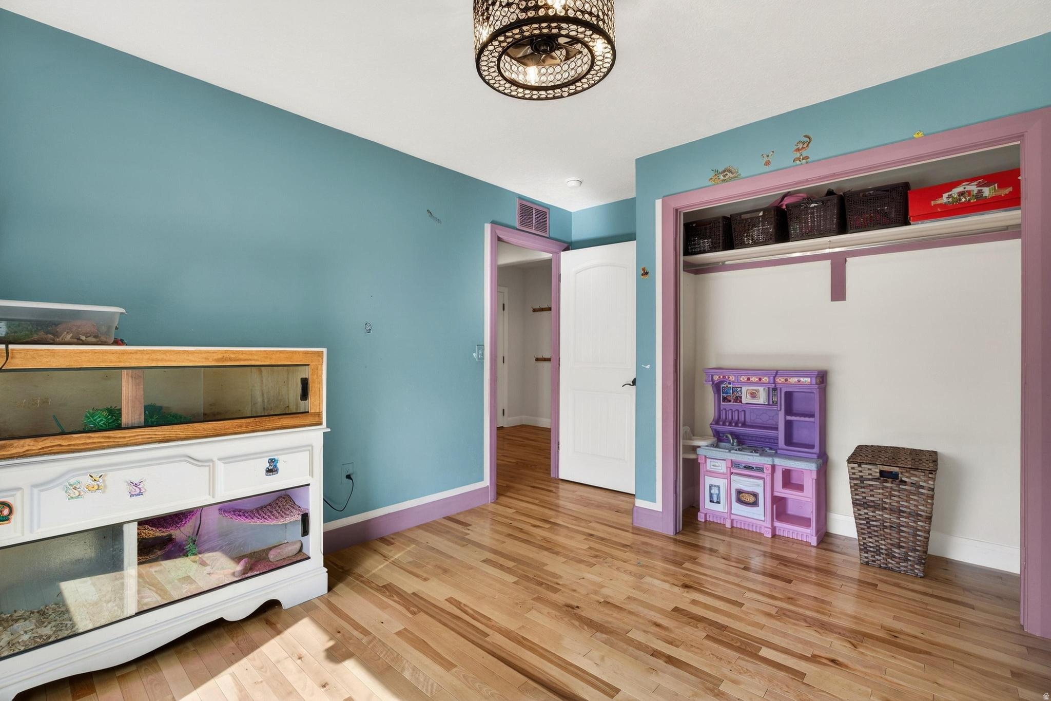 ALMOND HEIGHTS PARK AMD - Residential