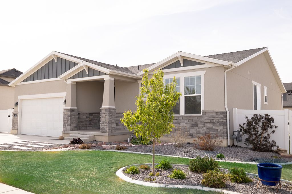 Photo of 1488 E KELSEY DR, Eagle Mountain, UT 84005 (MLS # 2151779)