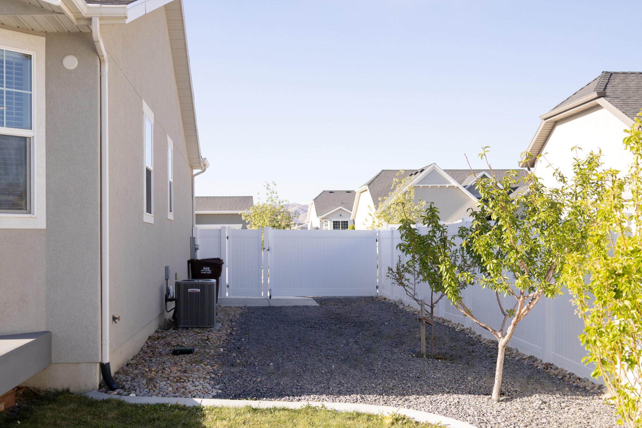 OVERLAND PHASE B - Residential