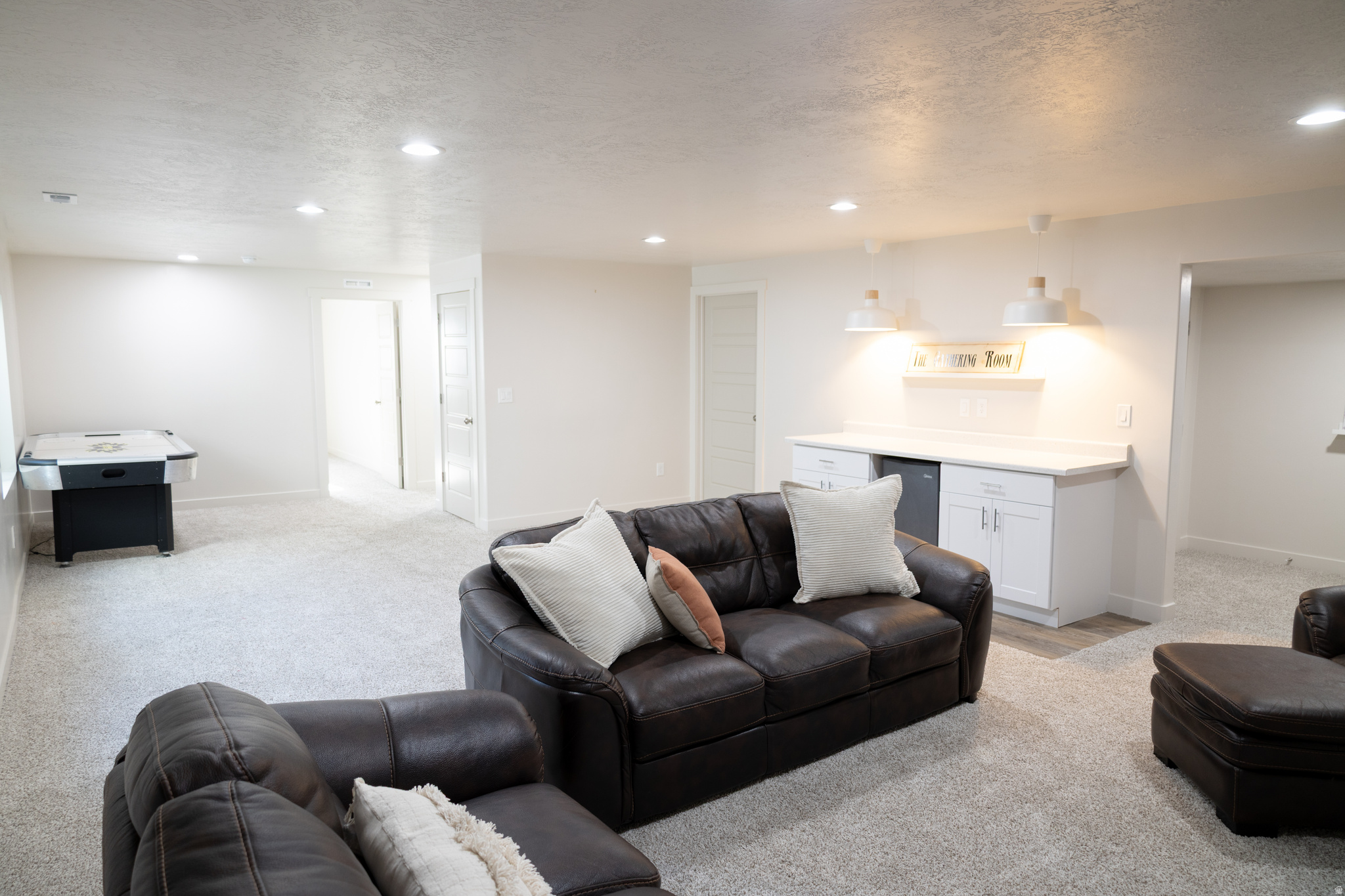 OVERLAND PHASE B - Residential