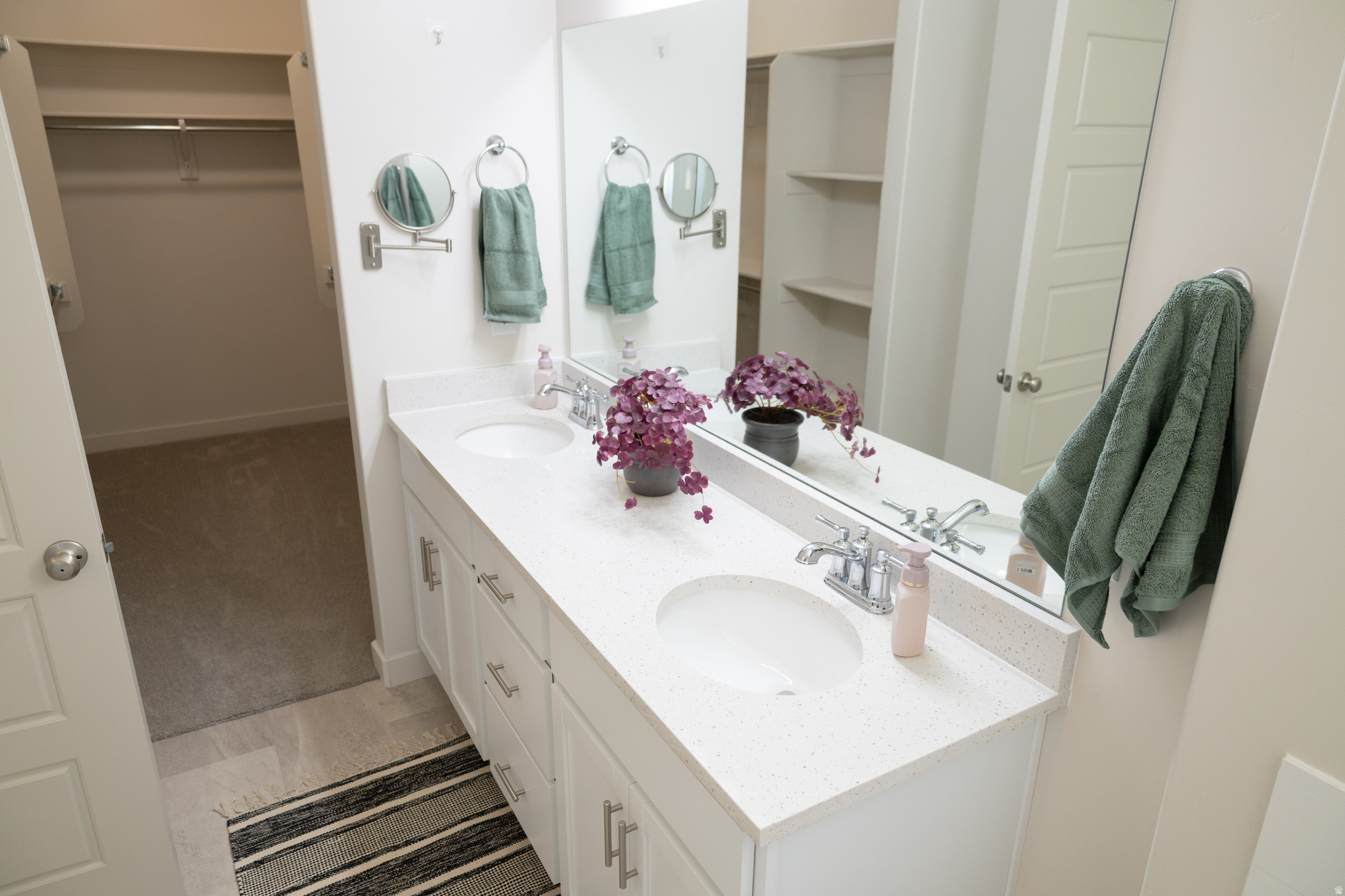 OVERLAND PHASE B - Residential