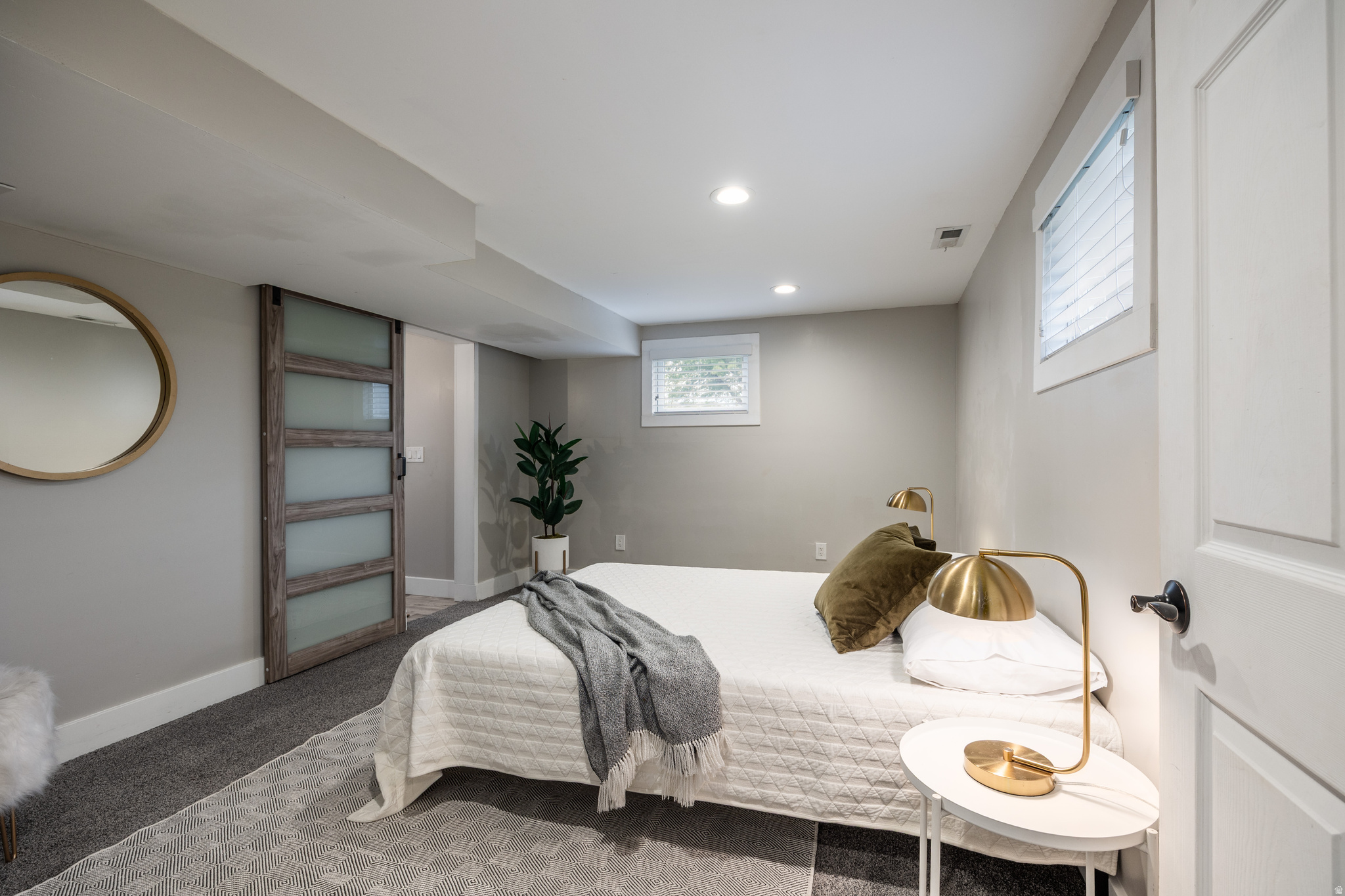 CAPITOL - Residential