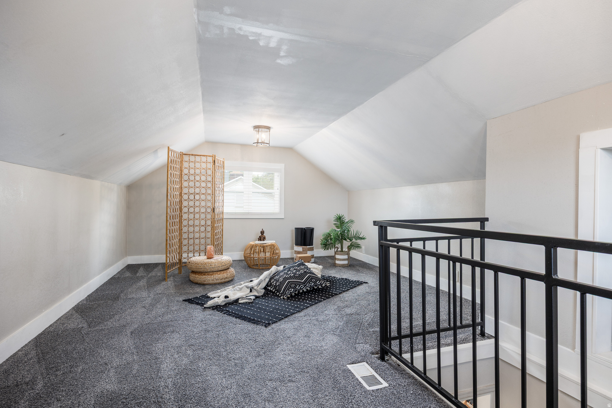 CAPITOL - Residential