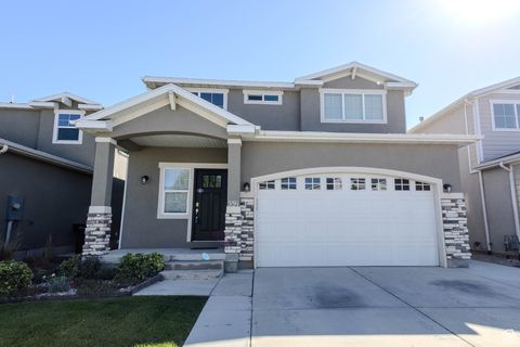 Photo of 591 W KOINS WAY, Bluffdale, UT 84065 (MLS # 2114149)