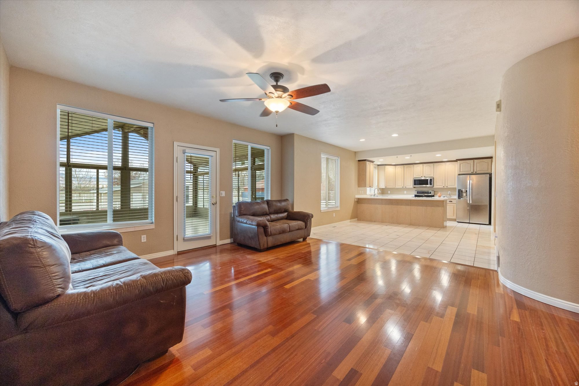 PALAMINO - Residential