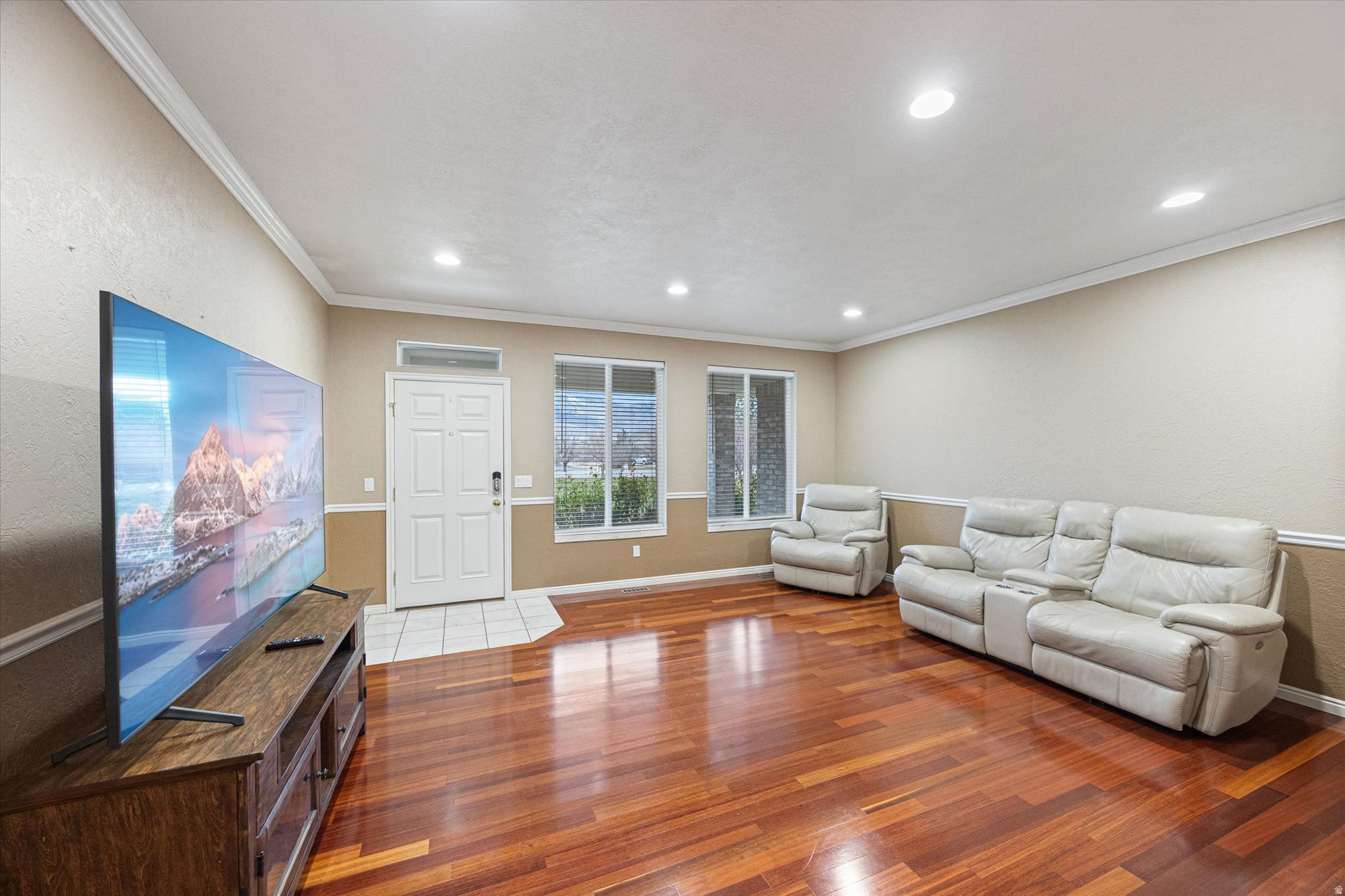 PALAMINO - Residential