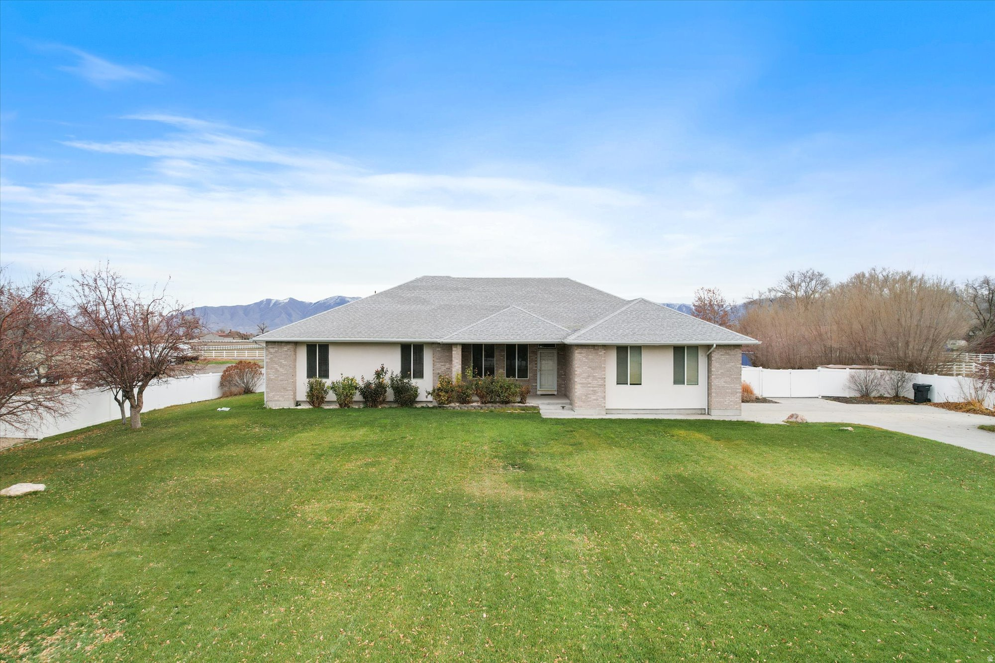 PALAMINO - Residential