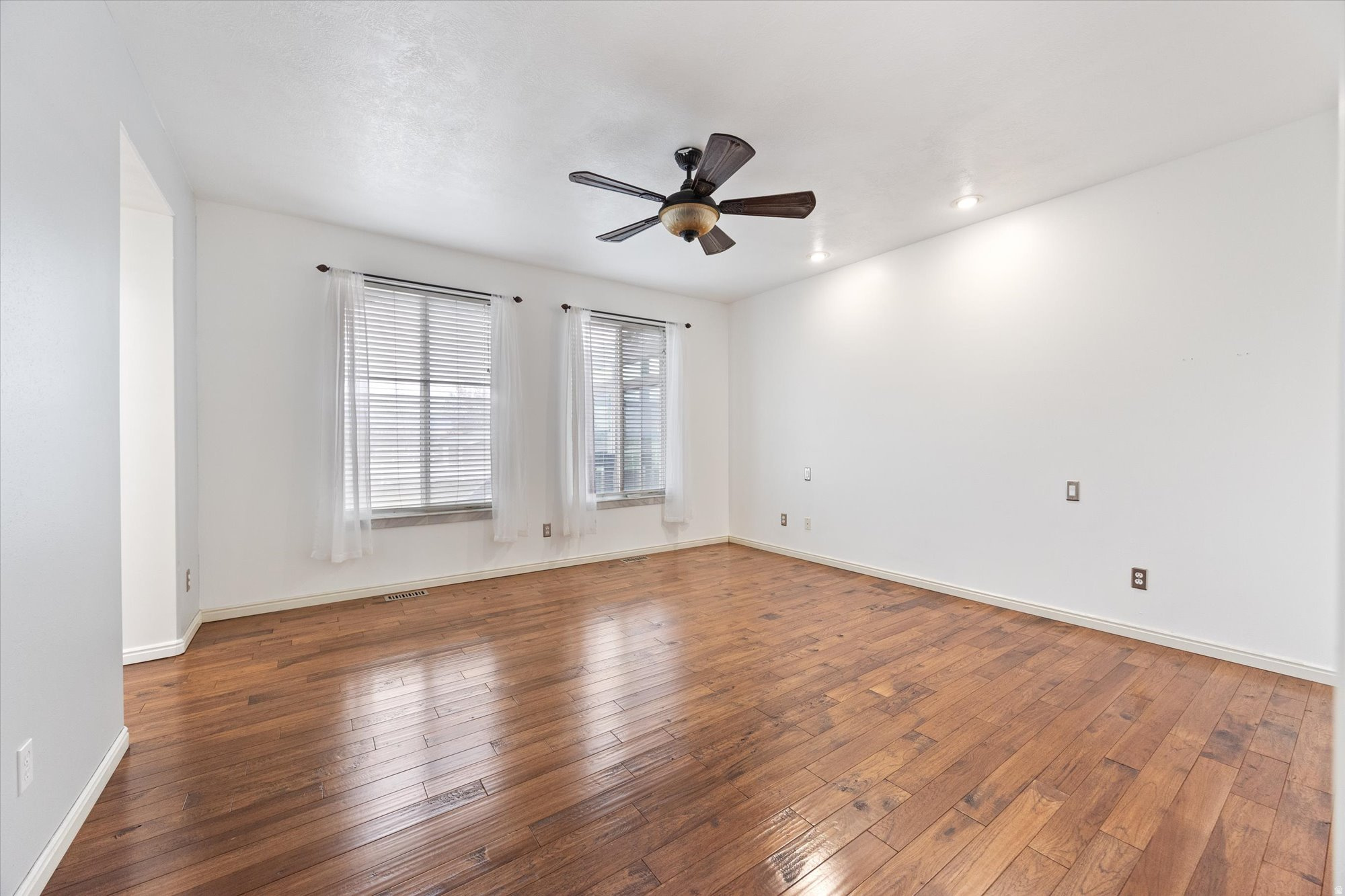 PALAMINO - Residential