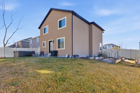 Tiny photo for 35 E WATER LN, Vineyard, UT 84059 (MLS # 2131506)