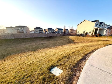 Tiny photo for 35 E WATER LN, Vineyard, UT 84059 (MLS # 2131506)