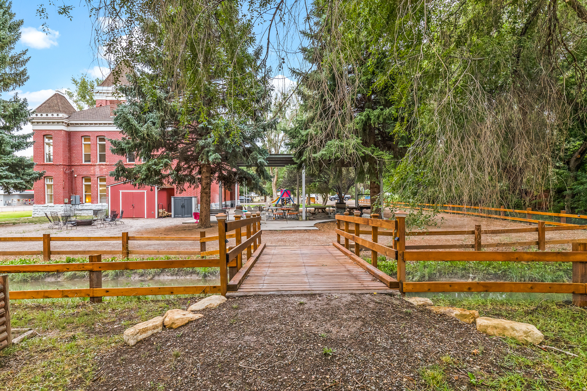 JUNCTION UTAH - Commercial Sale