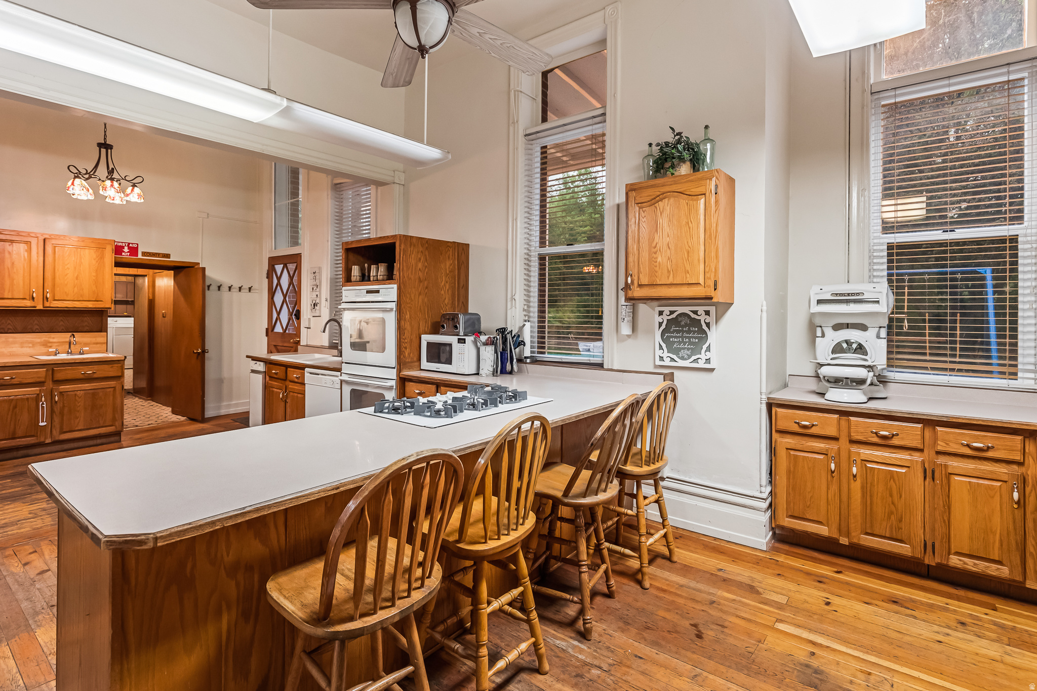 JUNCTION UTAH - Commercial Sale