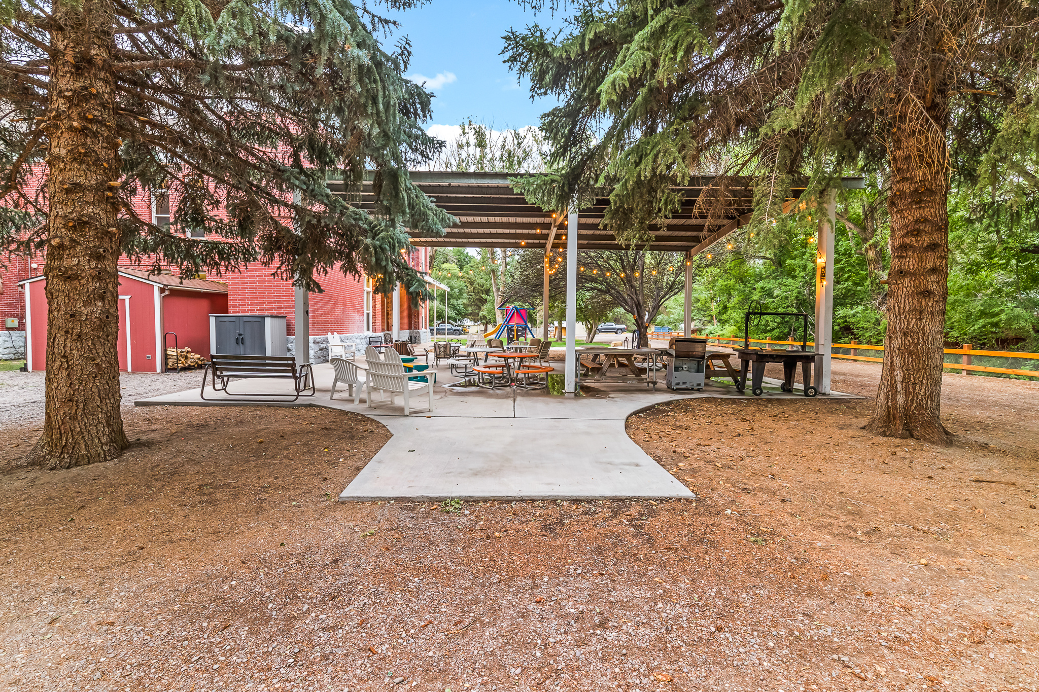 JUNCTION UTAH - Commercial Sale