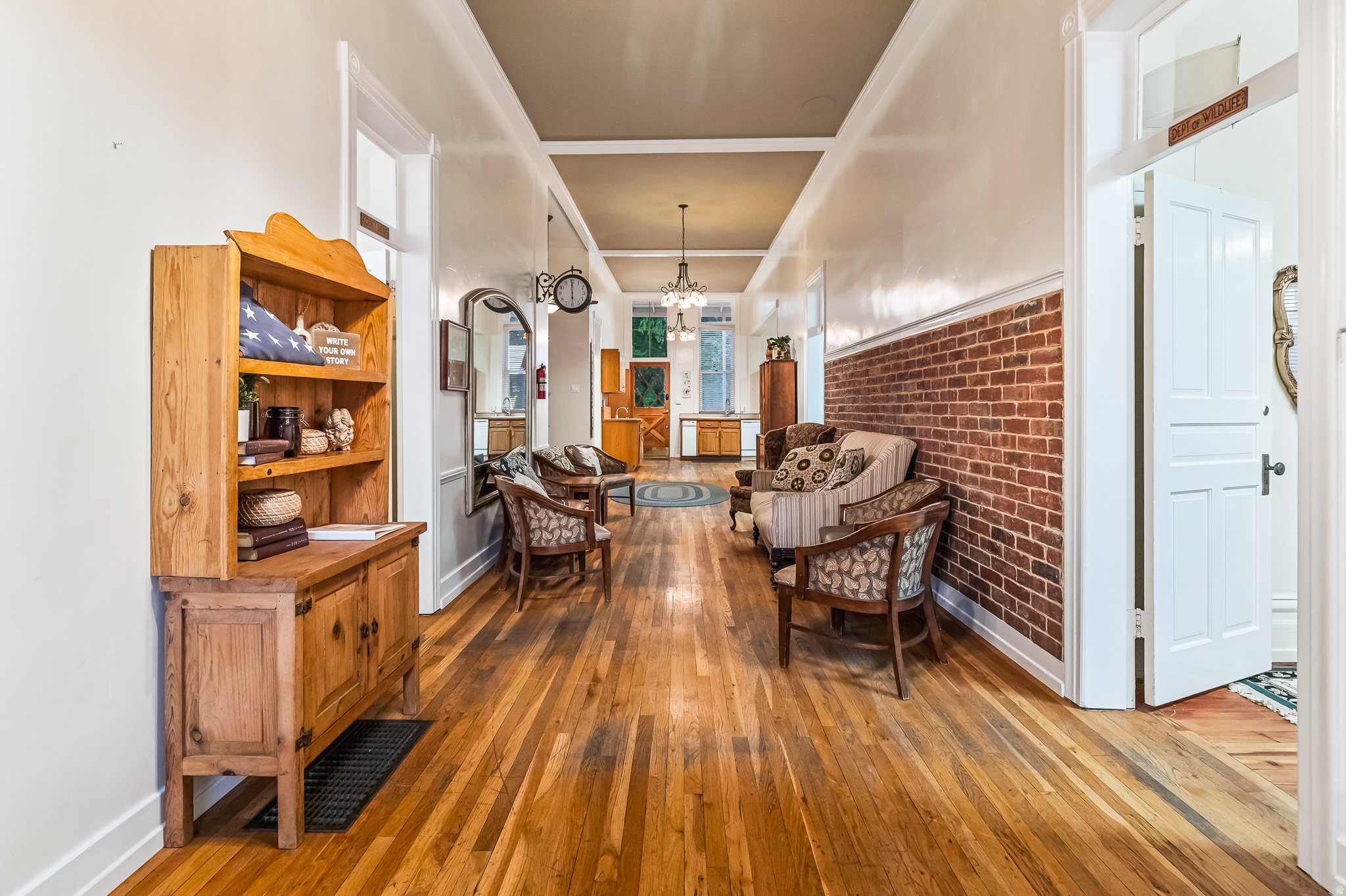 JUNCTION UTAH - Commercial Sale