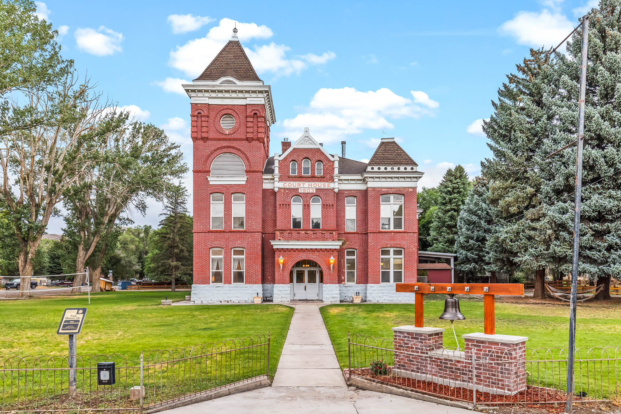 JUNCTION UTAH - Commercial Sale