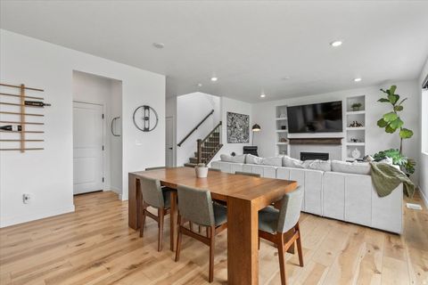 Tiny photo for 4892 S SNARR HAVEN CT W, Taylorsville, UT 84129 (MLS # 2142706)