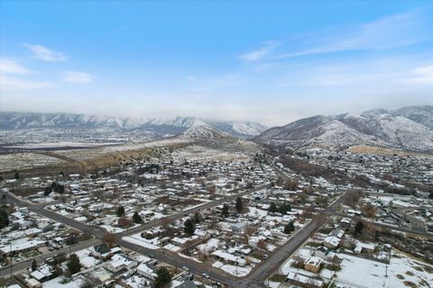 Tiny photo for 420 E 600 S, Payson, UT 84651 (MLS # 2126133)